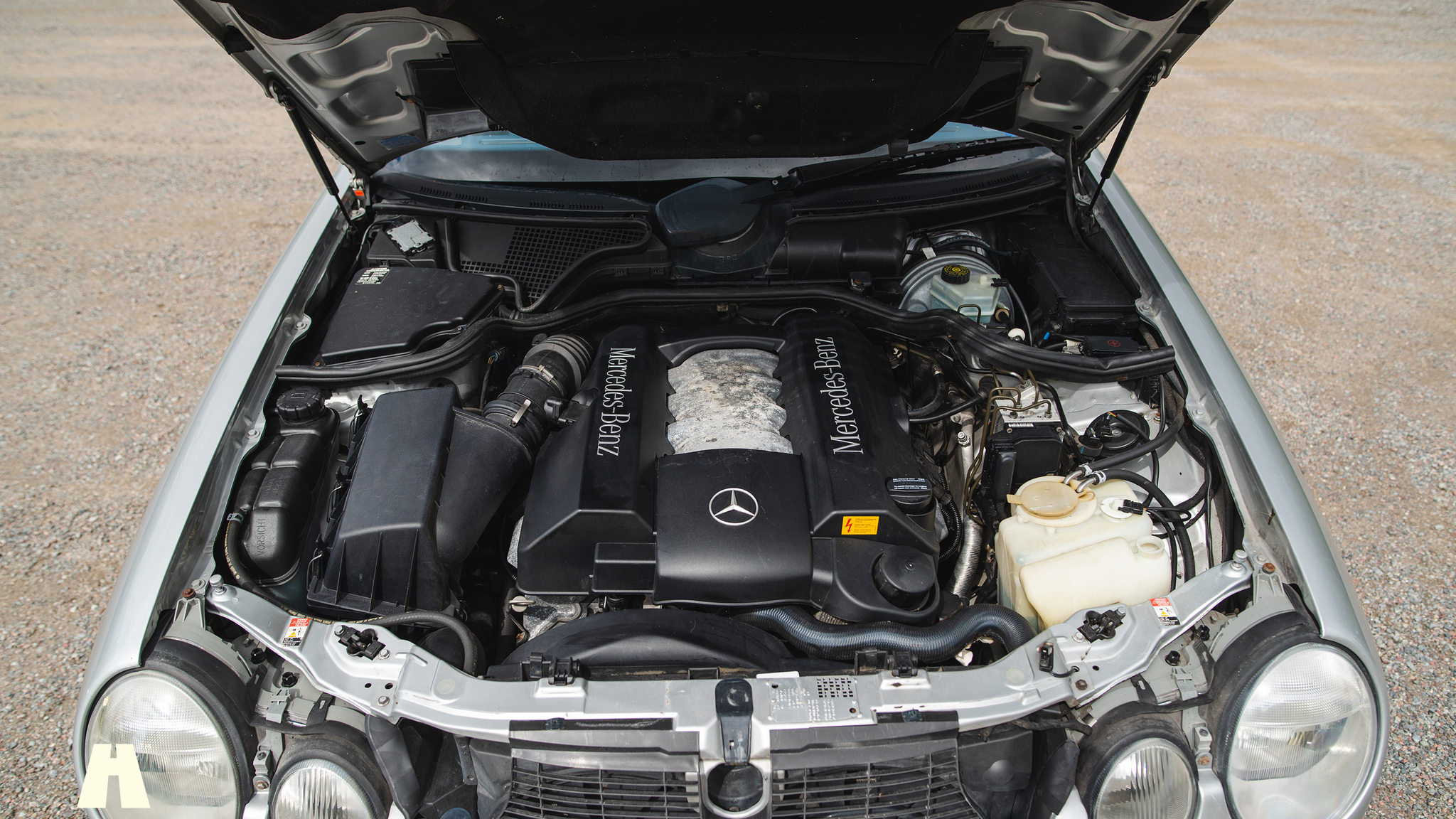 Image of 2000 Mercedes E430 mechanics