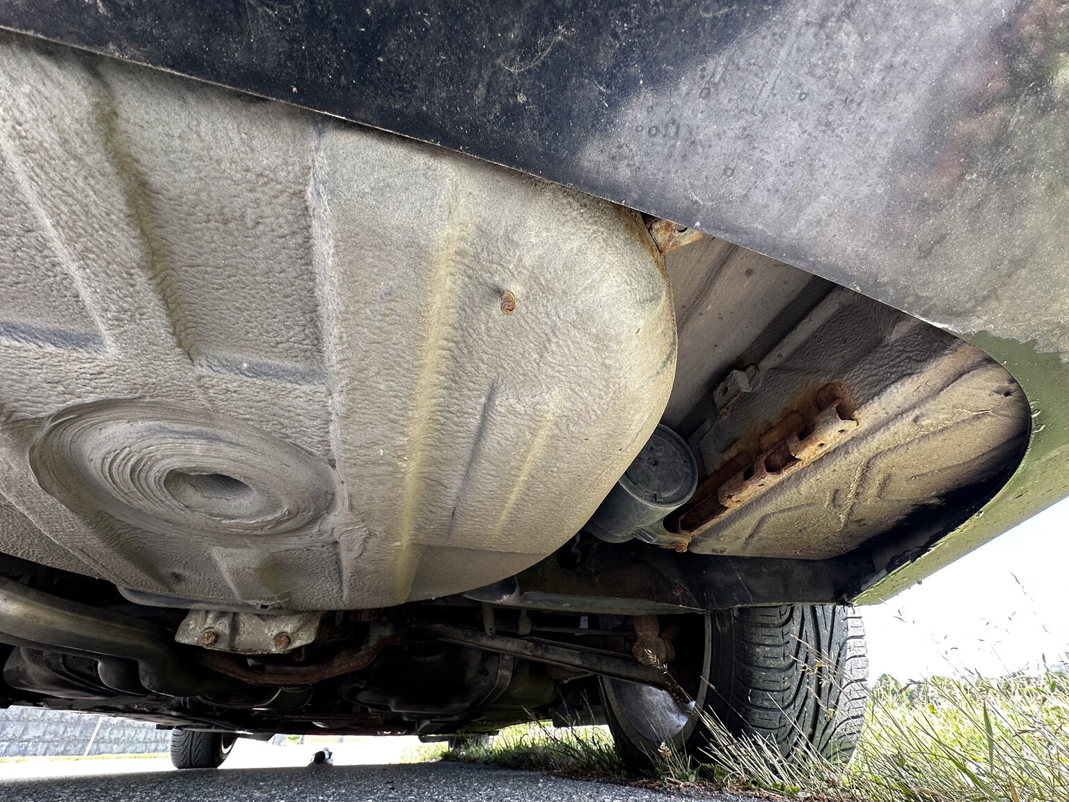 Image of 2003 BMW 320i Touring mechanics