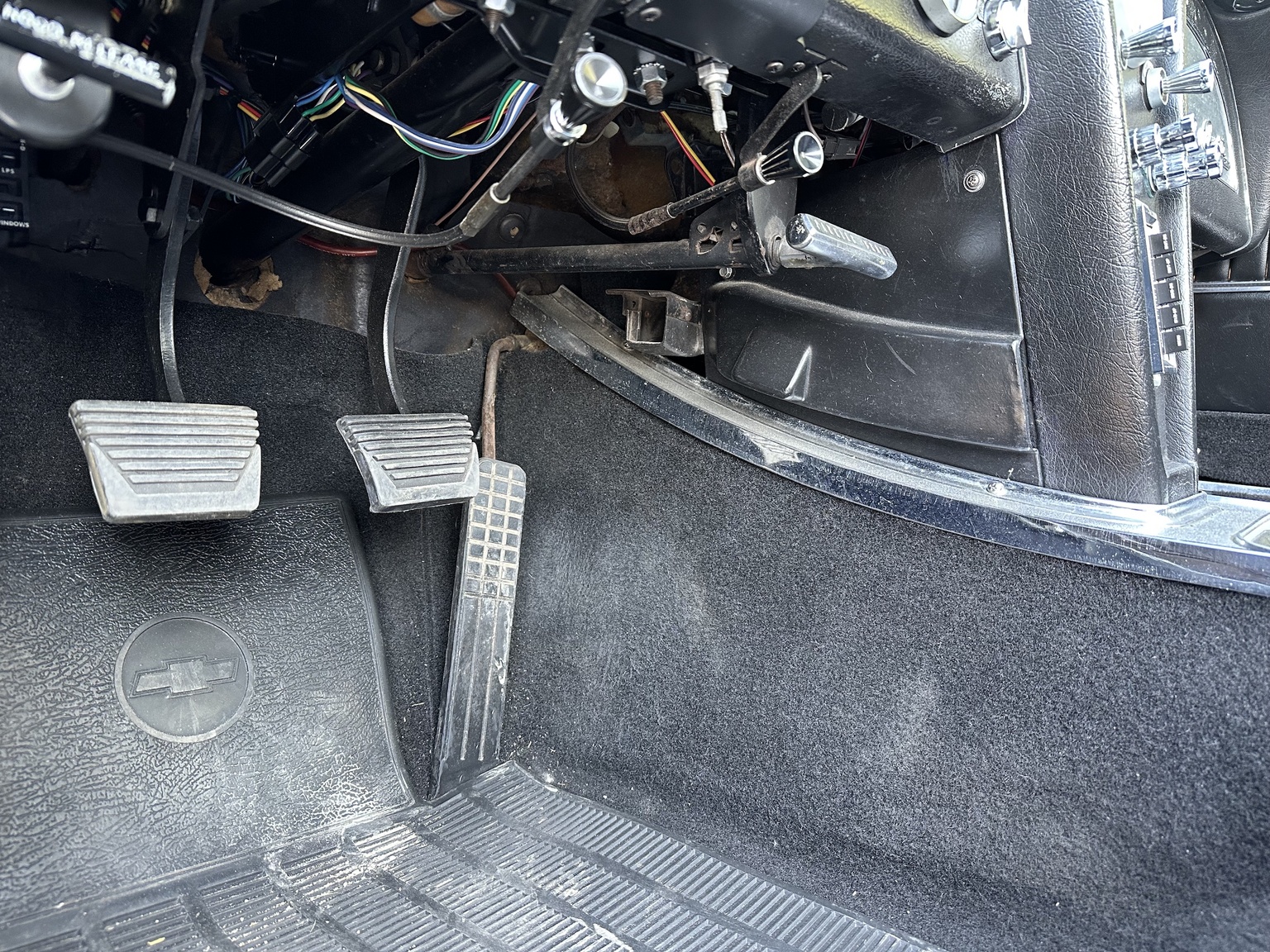 Innenraumfoto von 1964 Corvette C2 Stingray Cabriolet (5)