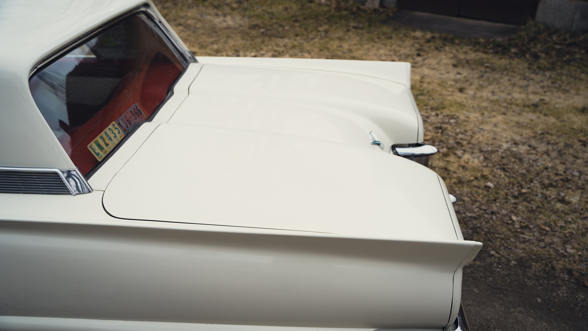 Exteriörbild på 1959 Ford Thunderbird hardtop (17)