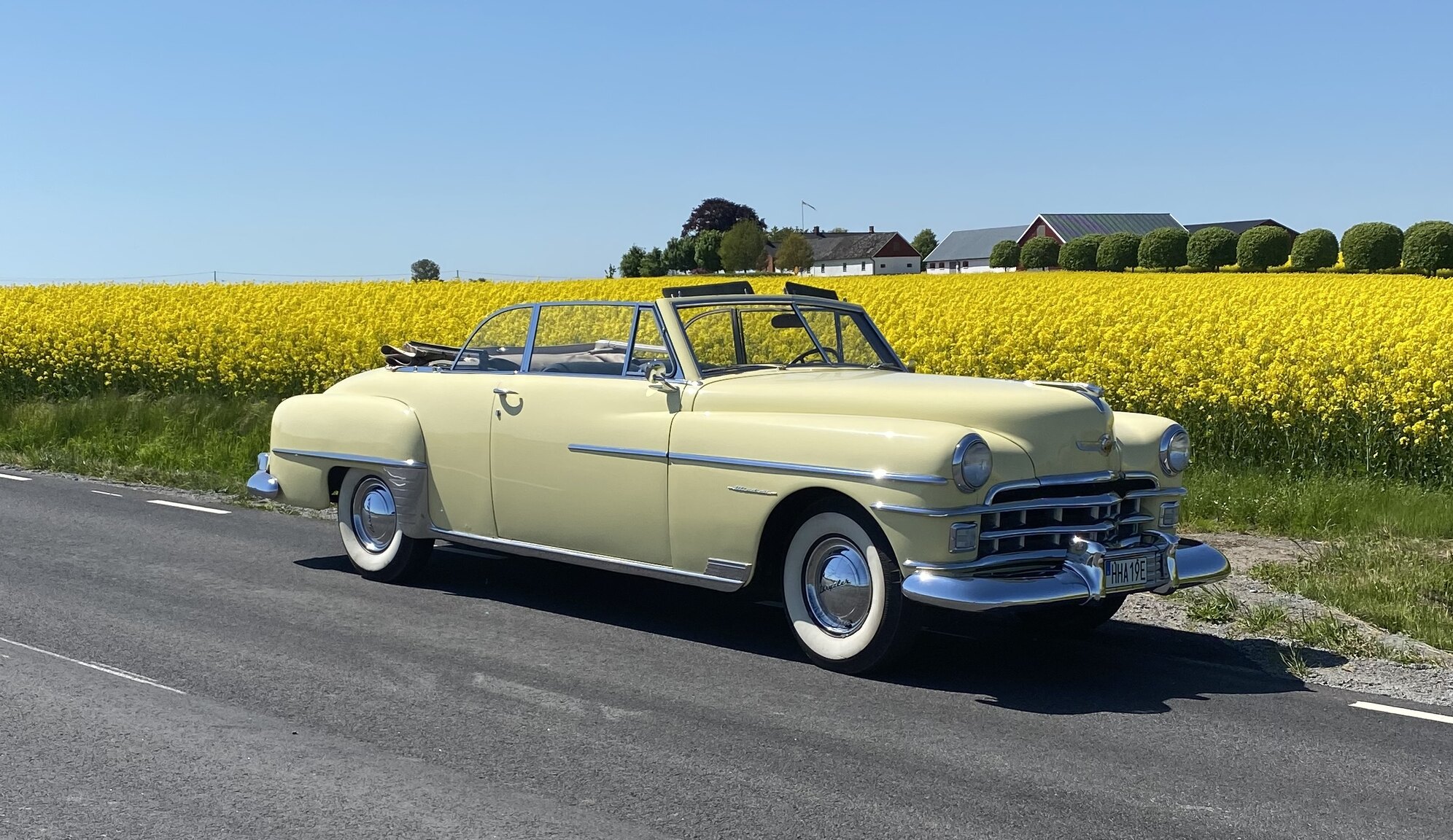 Exterior image of 1950 Chrysler Windsor Convertible (1)