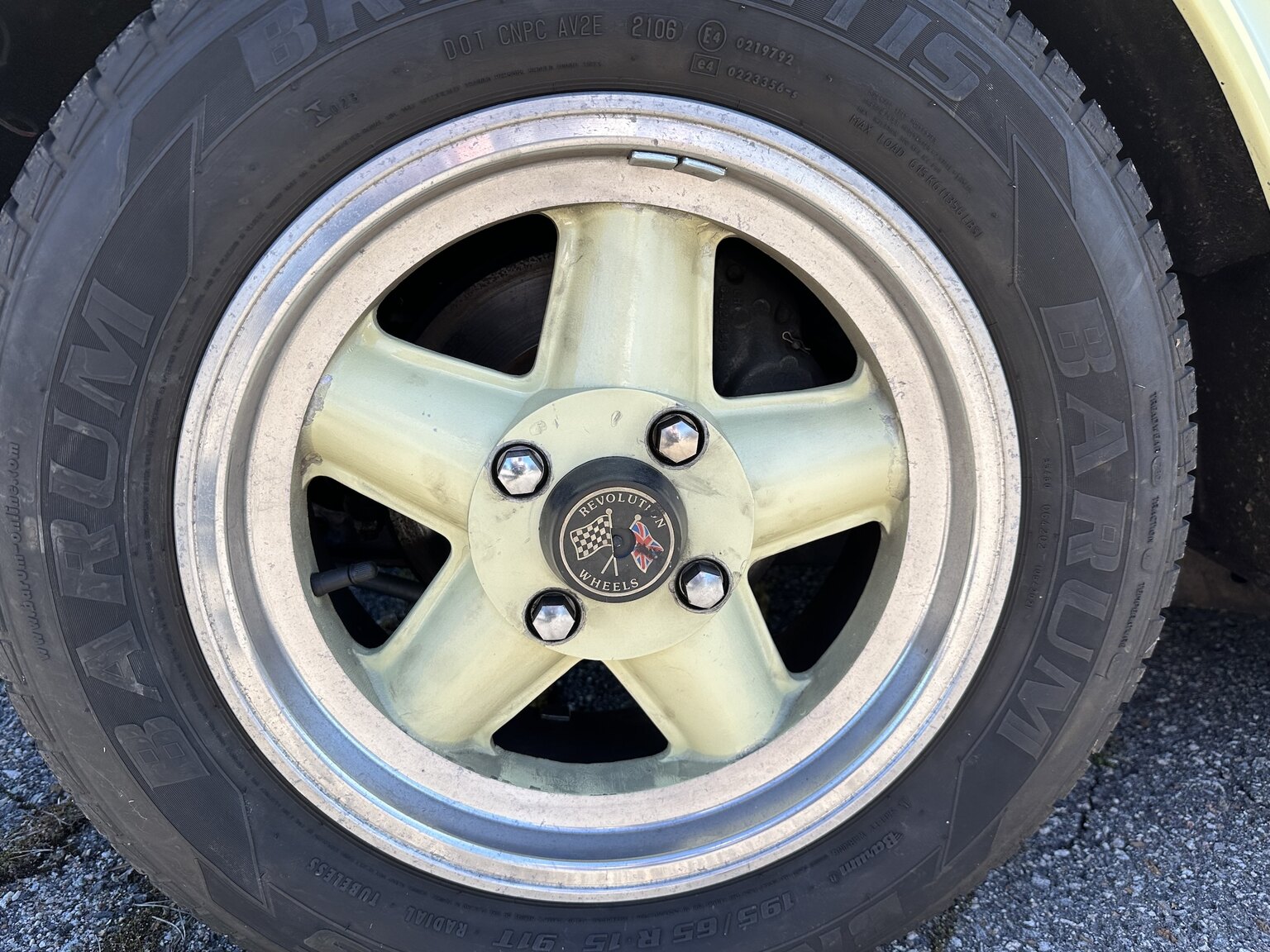 Aussenfoto 1971 Triumph TR6