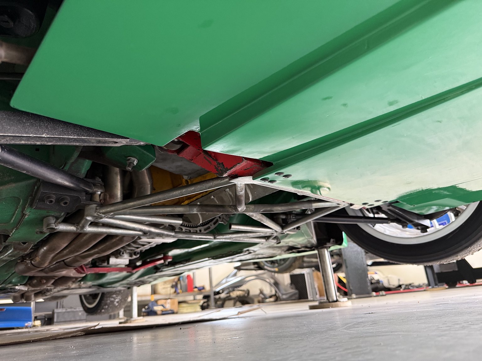 Image of 1993 BMW E36 Super Touring mechanics