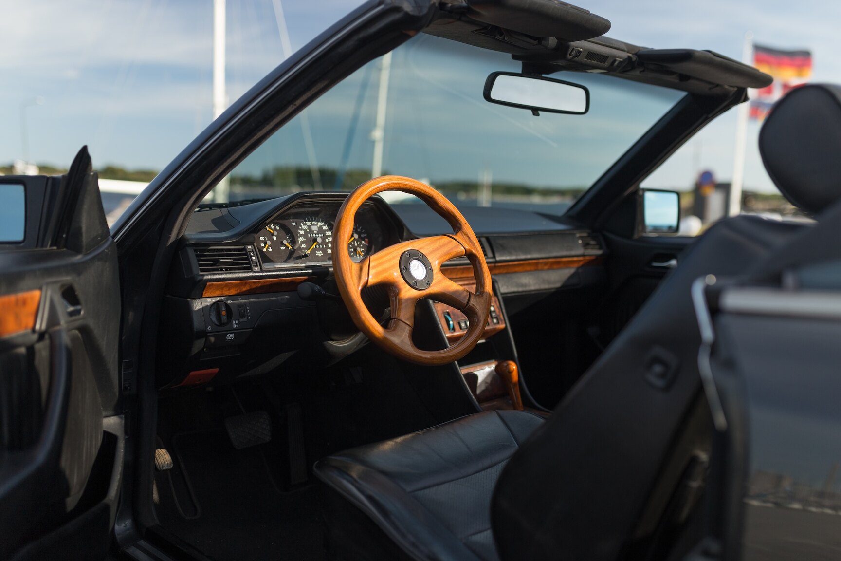 Interior image of 1993 Mercedes-Benz 300 CE-24 Cabriolet