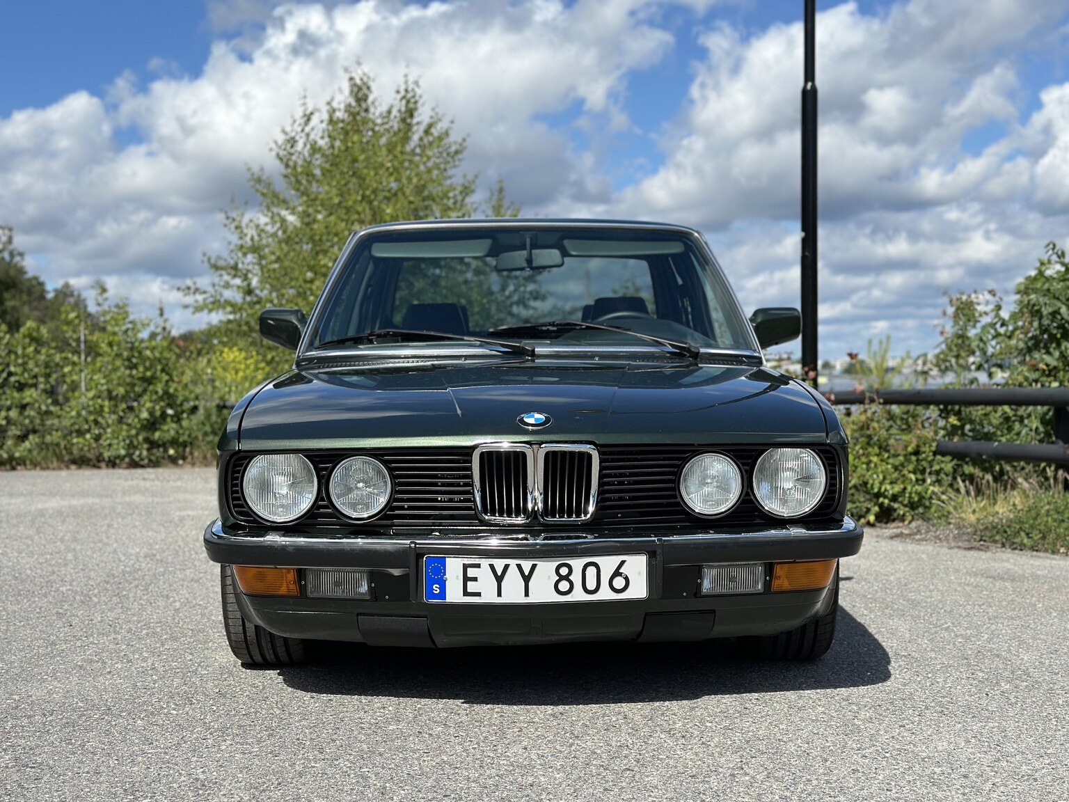 Exteriörbild på 1985 BMW 525E
