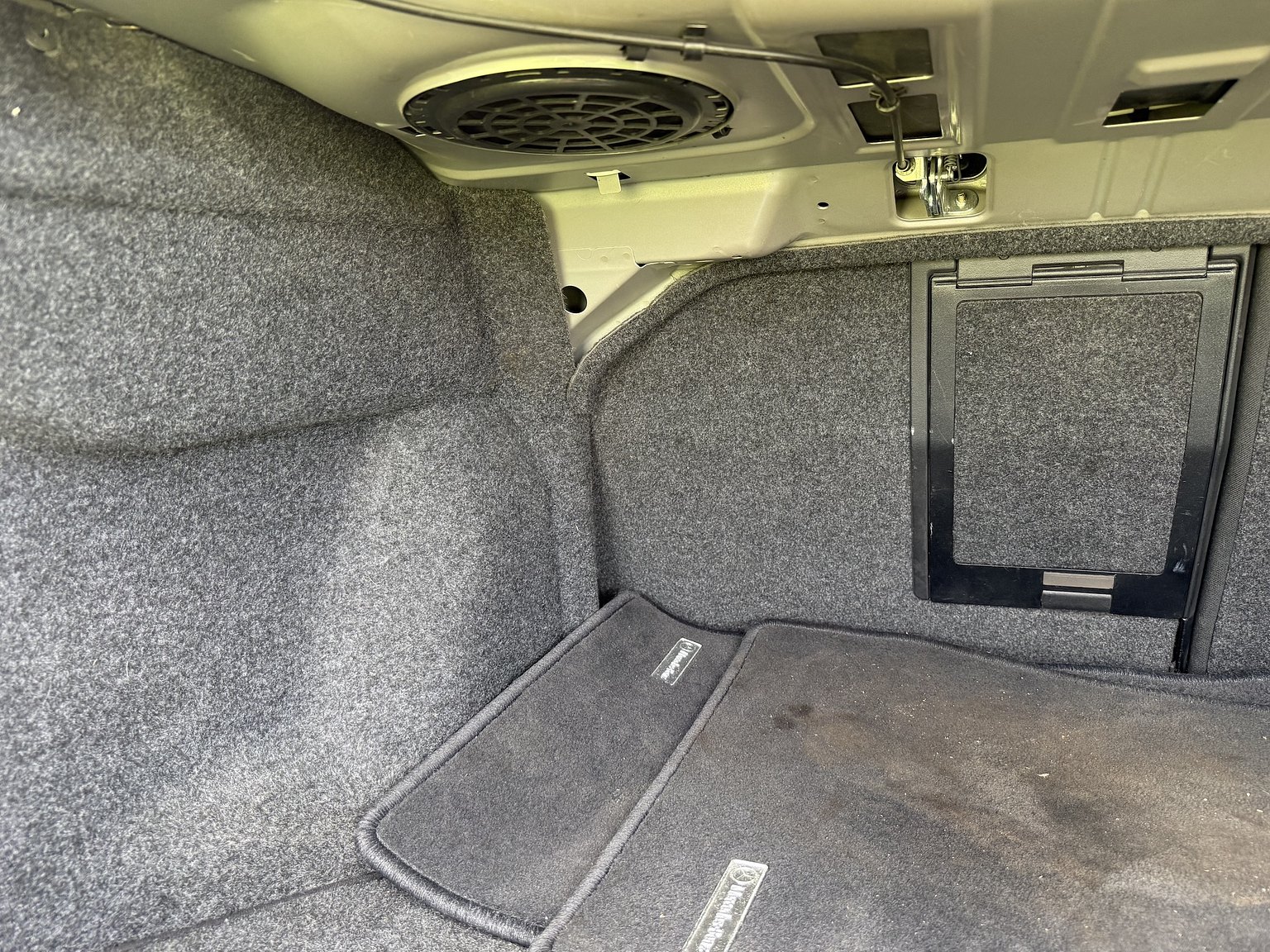 Interior image of 2000 Mercedes-Benz CLK 55 AMG Coupé