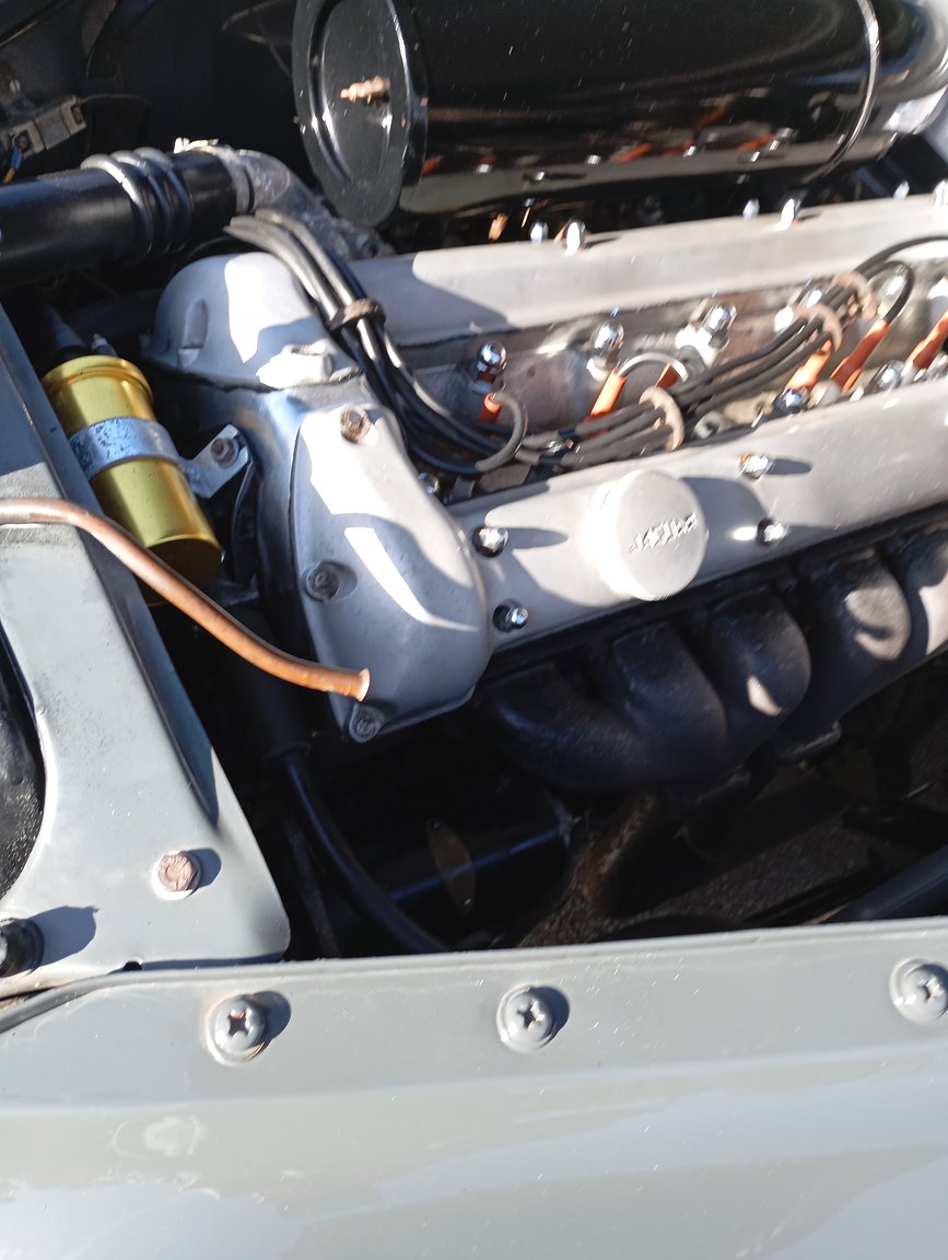 Image of 1954 Jaguar Mark VII mechanics