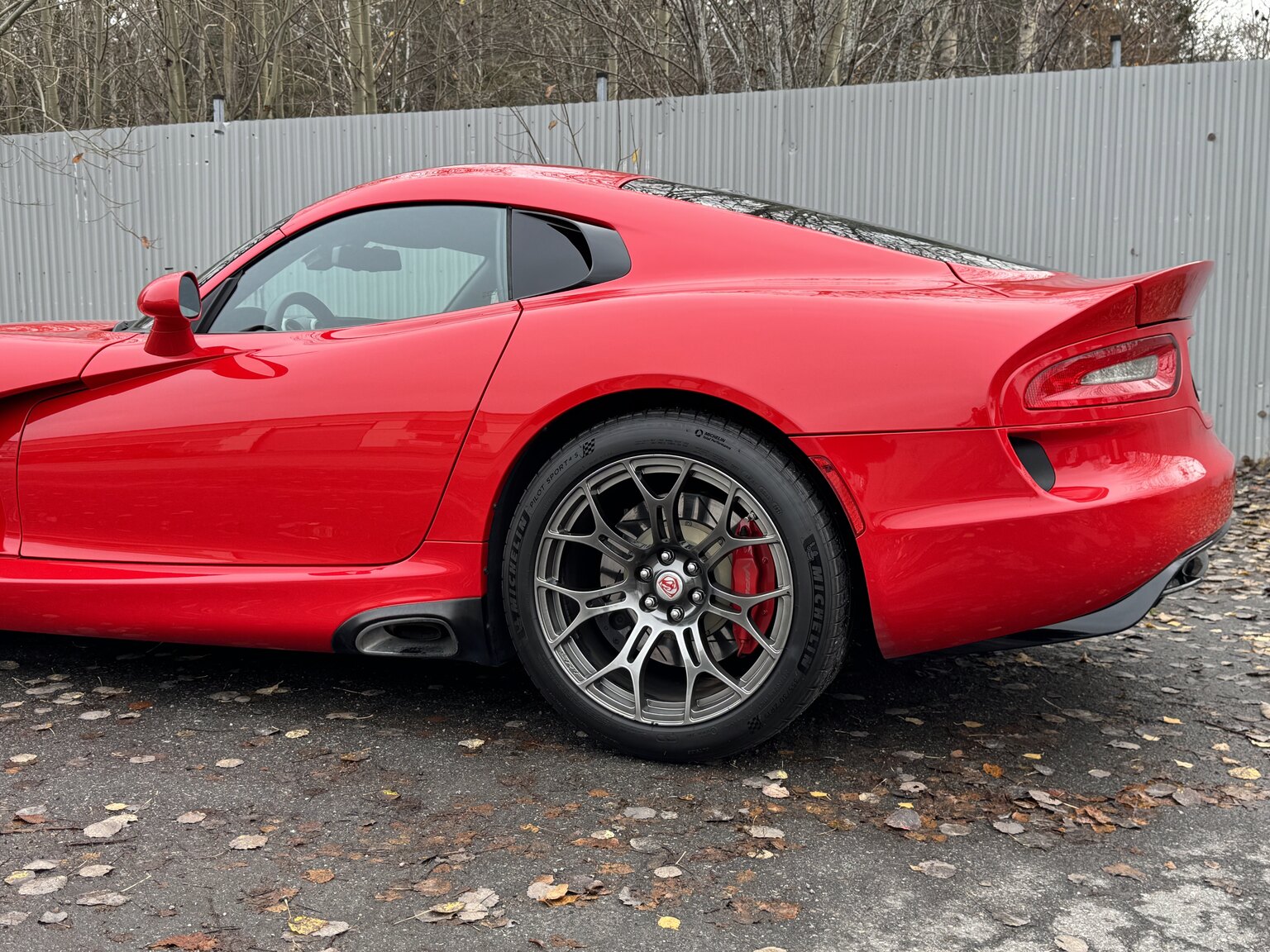 Exteriörbild på 2014 Dodge Viper GTS (37)