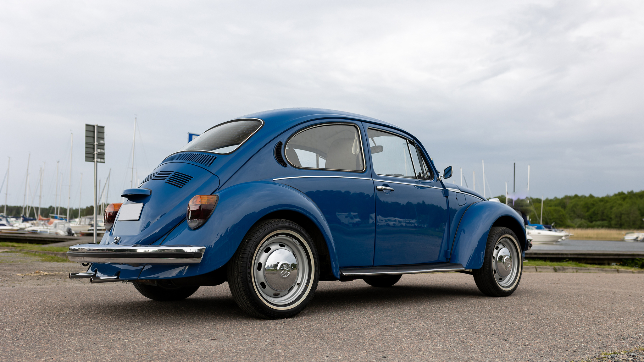Exteriörbild på 1973 Volkswagen Beetle 1303S 1600 (7)
