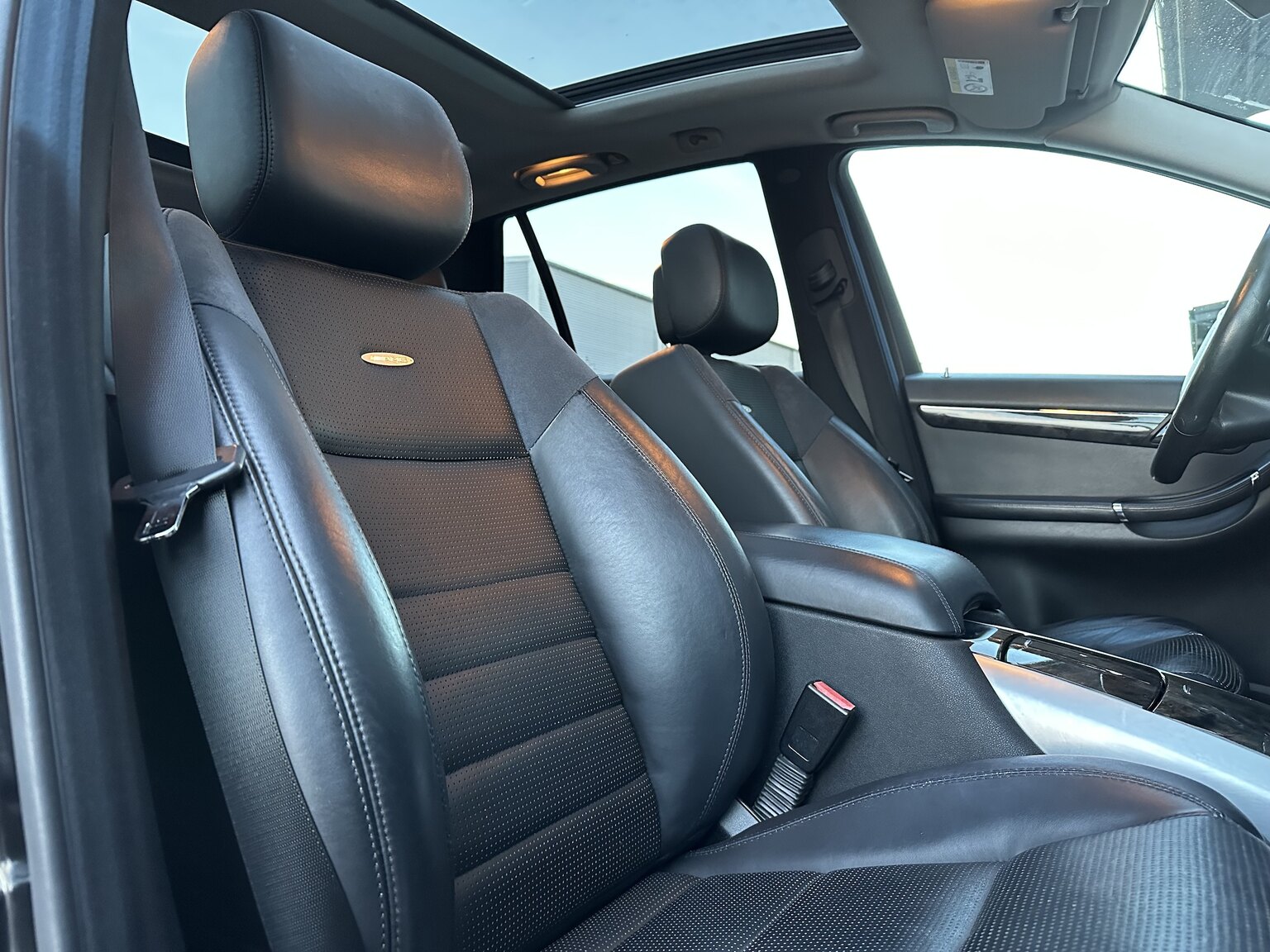 Interiörbild 2007 Mercedes-Benz R63 AMG