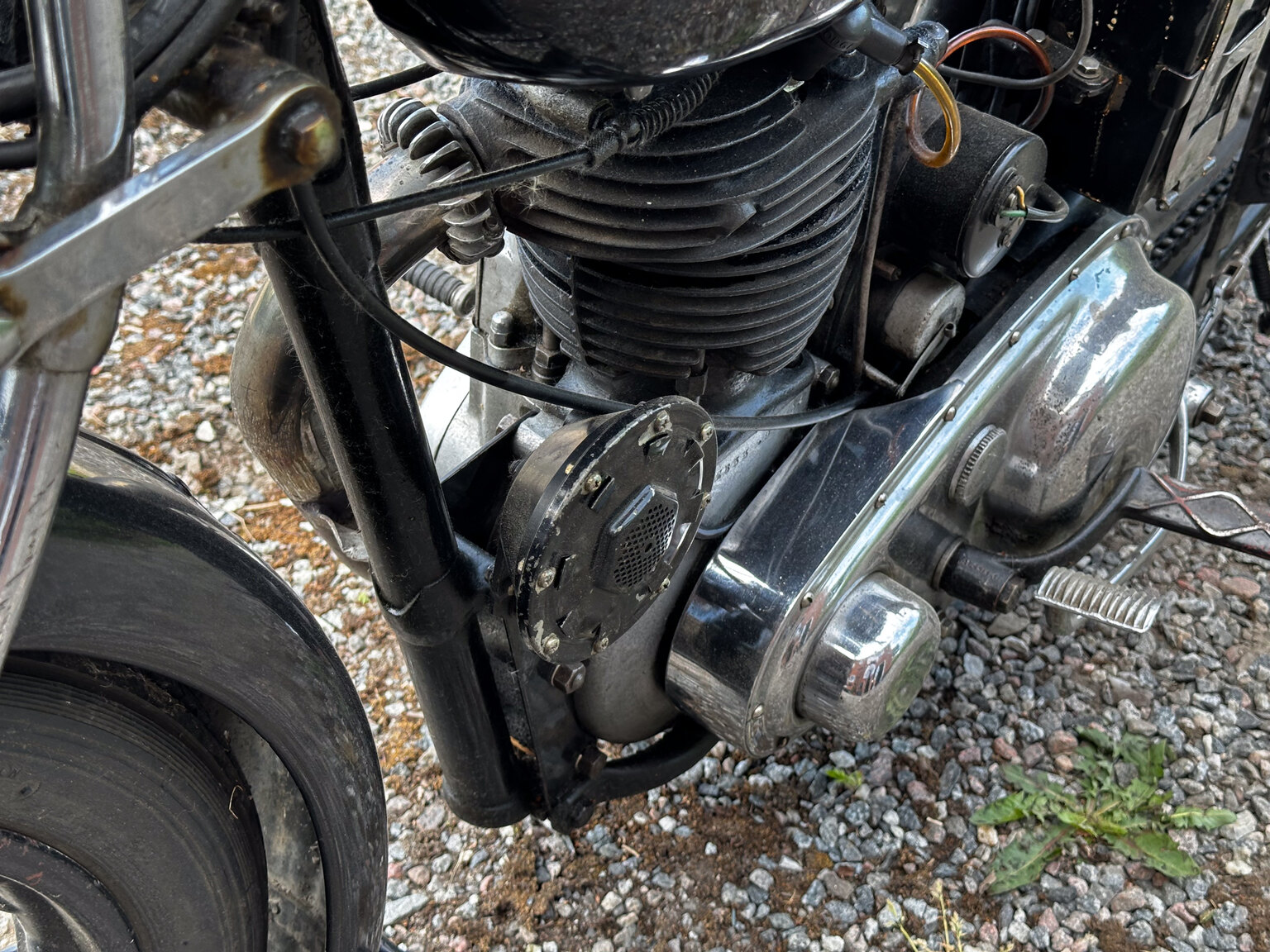 Image of 1943 BSA 500 mechanics