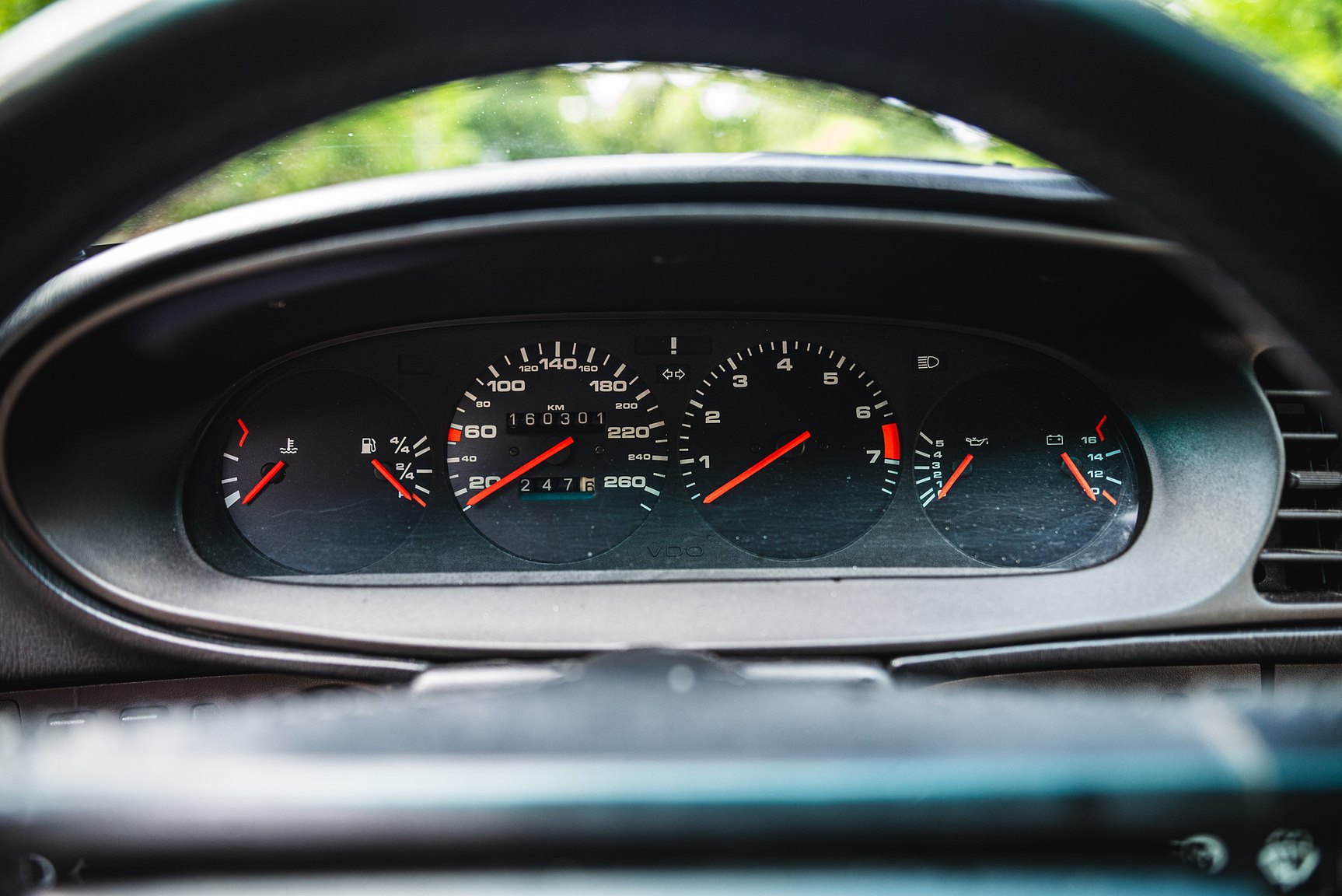 Interior image of 1988 Porsche 944