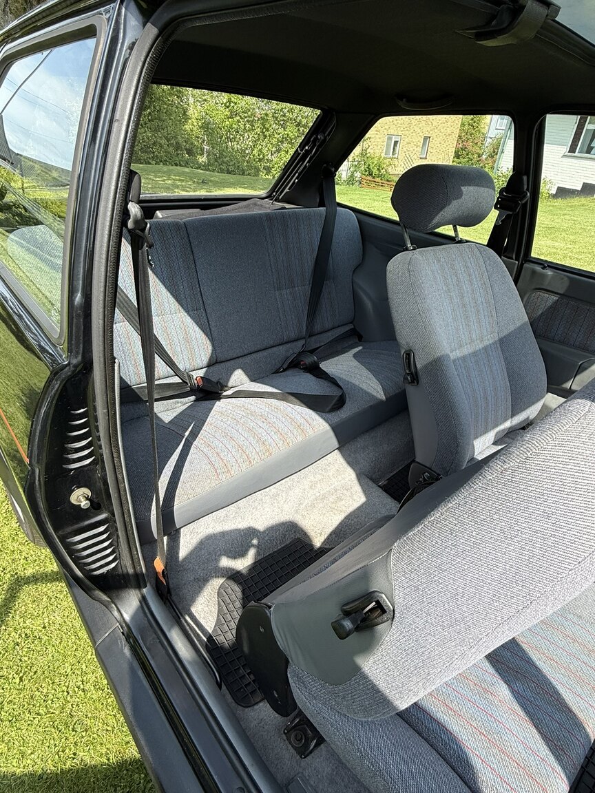 Interior image of 1988 Ford Fiesta XR2