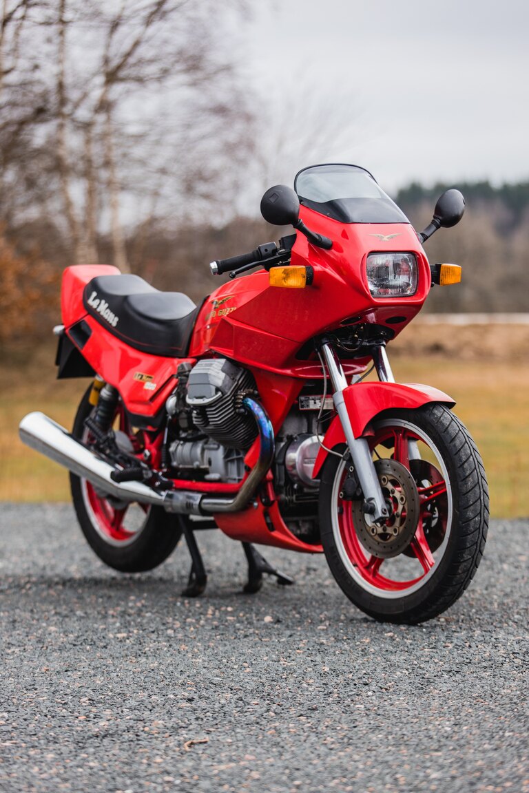 Exteriörbild på 1990 MOTO GUZZI LE MANS 1000