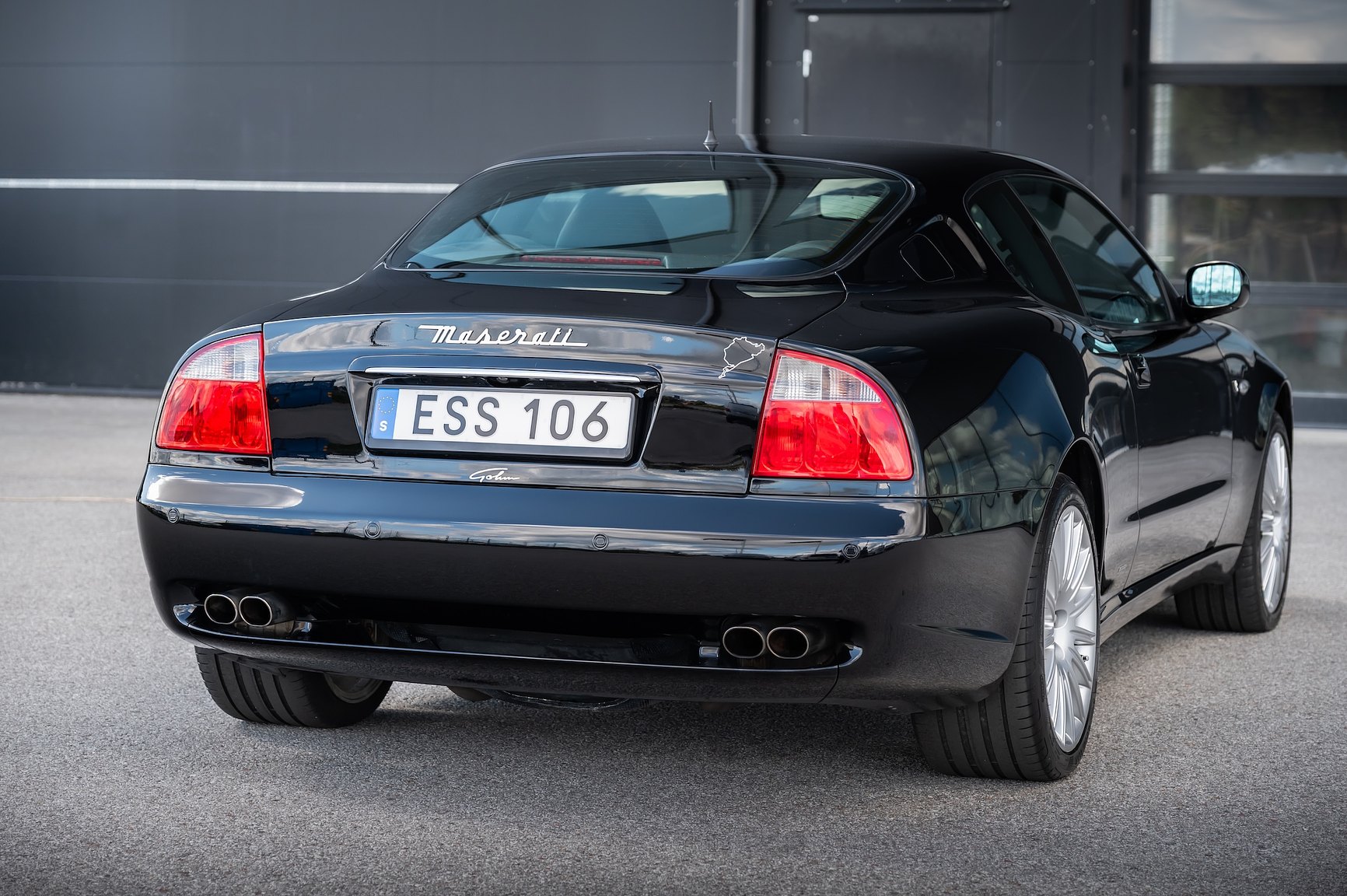 Exterior image of 2004 Maserati Coupé 4.2 V8 Cambiocorsa