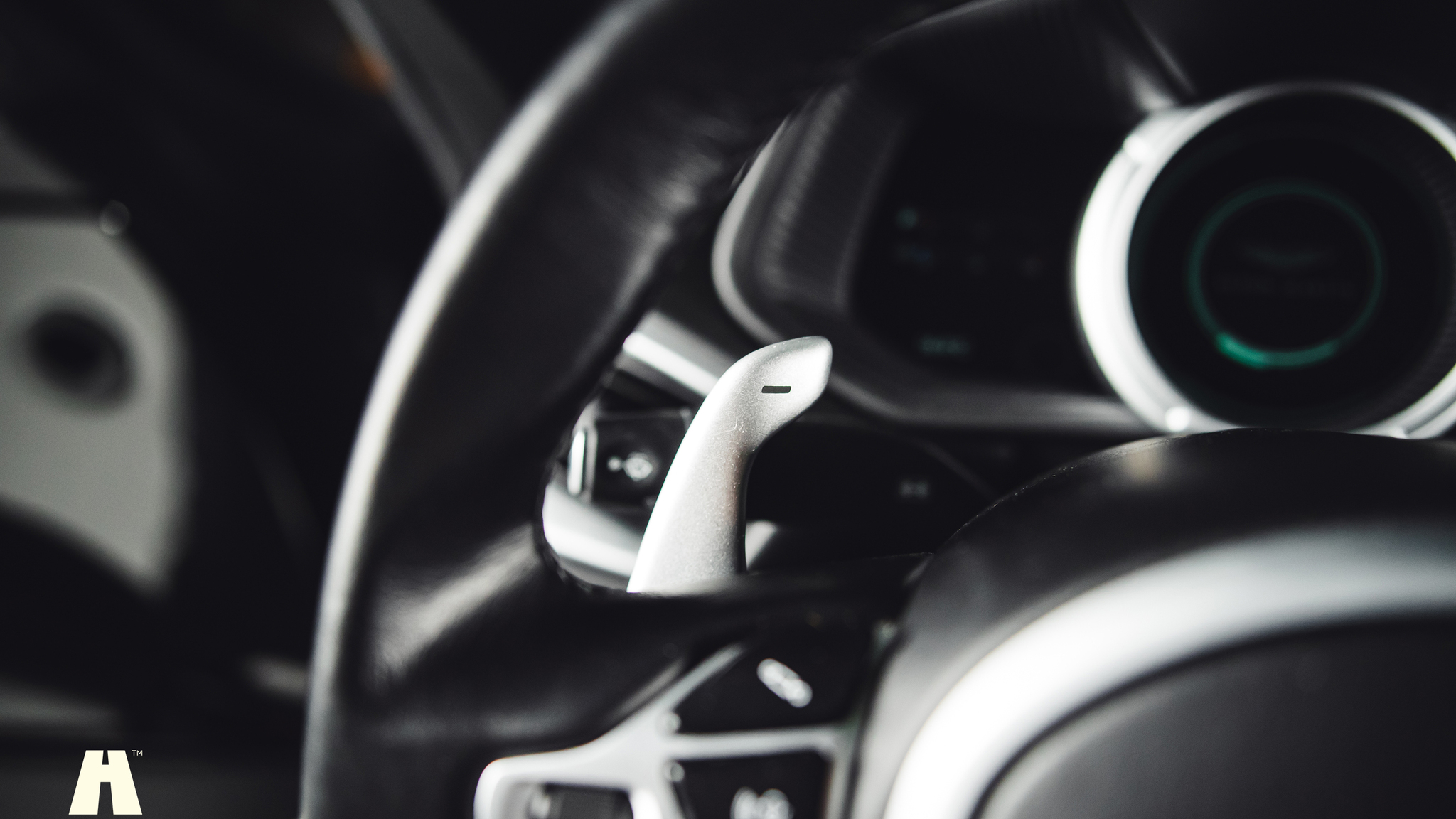 Interiörbild 2019 Aston Martin DB11 AMR (27)