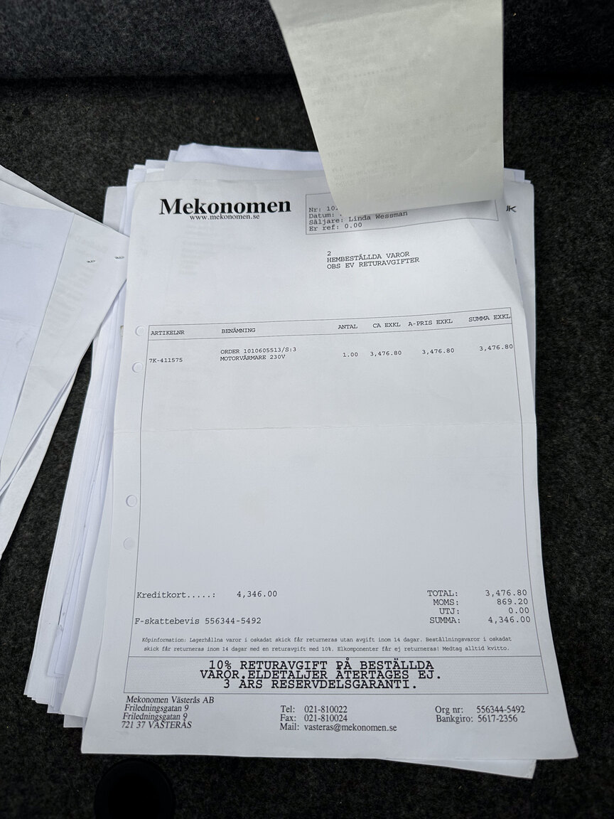 Documentation for 1999 Porsche 911 Carrera 4