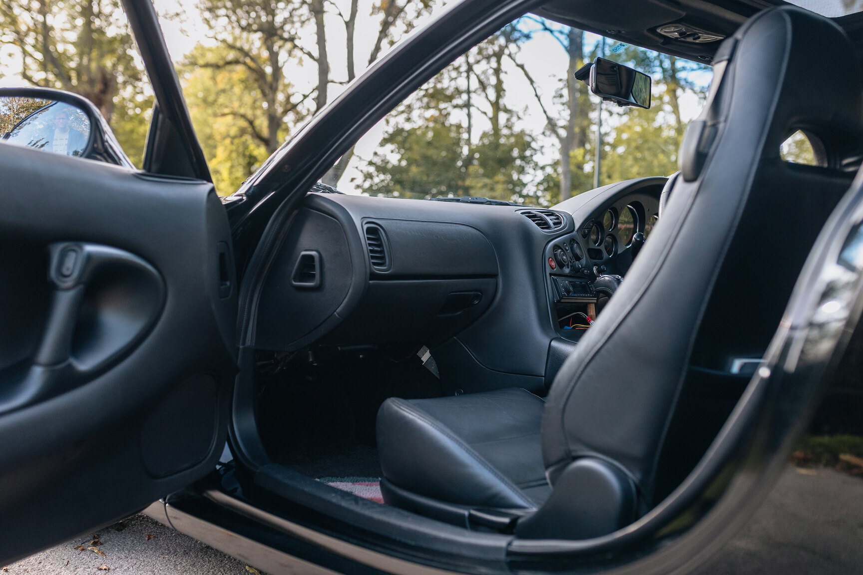 Interior image of 1994 Mazda RX7 (19)