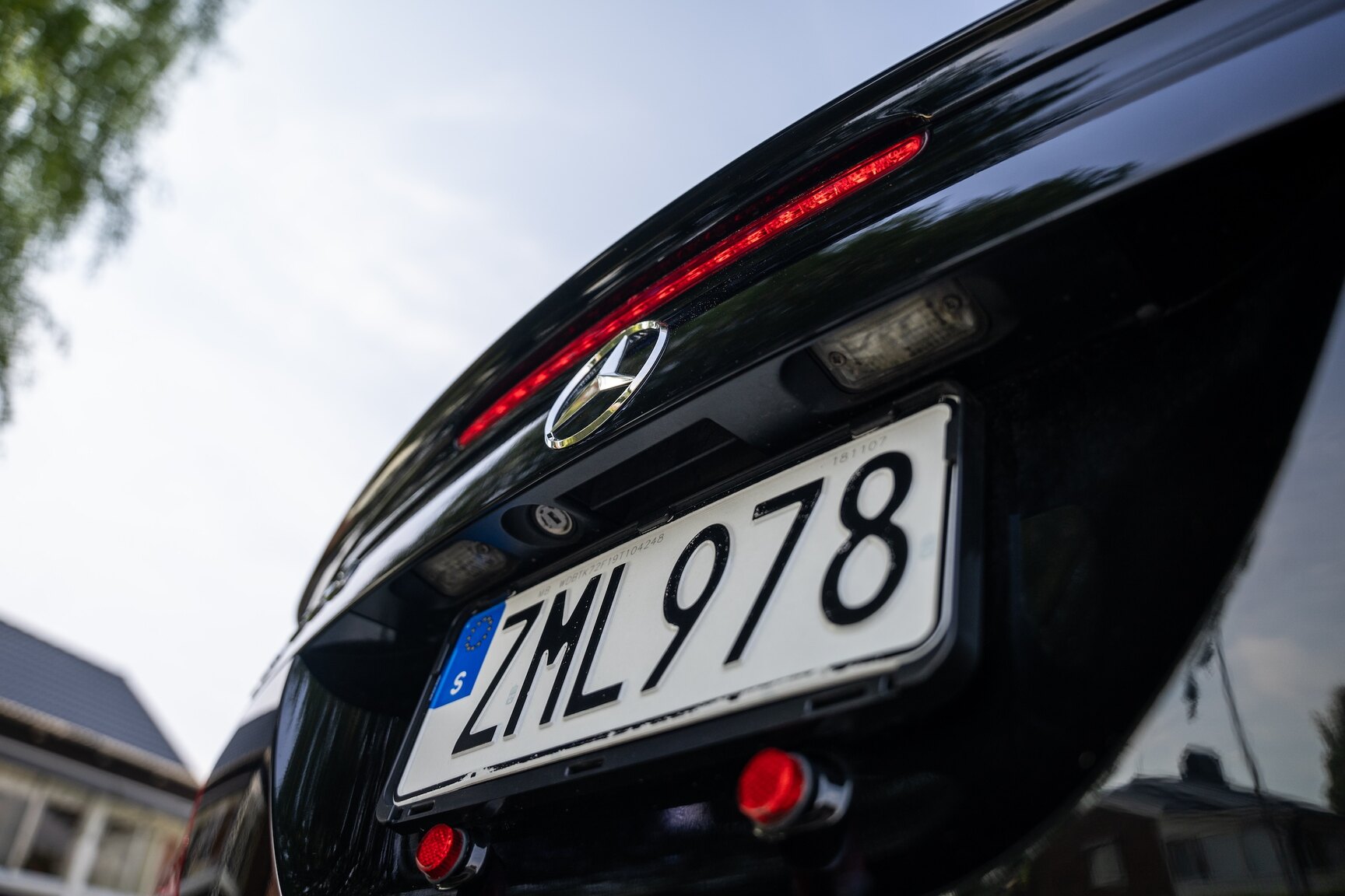 Exterior image of 2009 Mercedes-Benz CLK 550