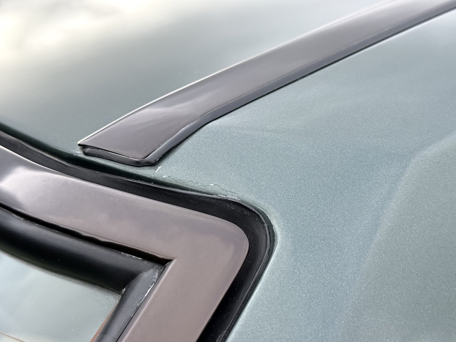 Exterior image of 1989 Mercedes-Benz 190 E