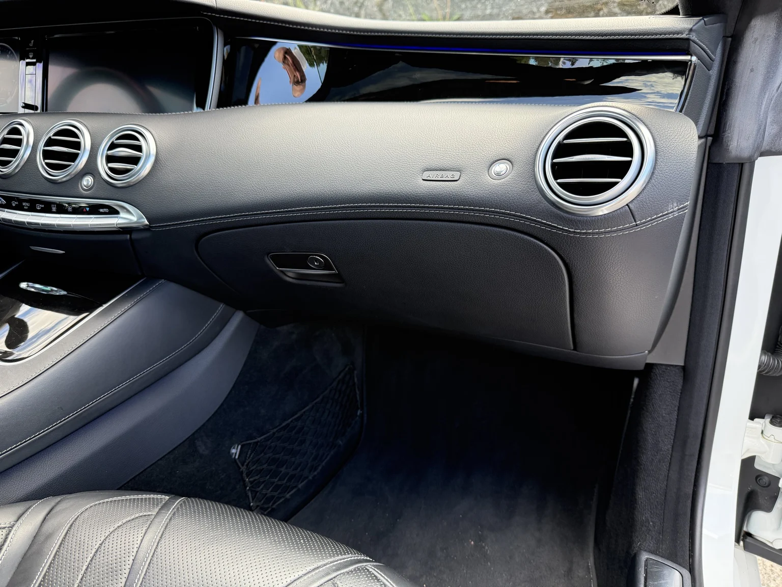 Innenraumfoto von 2016 Mercedes-Benz S 63 AMG 4MATIC (58)