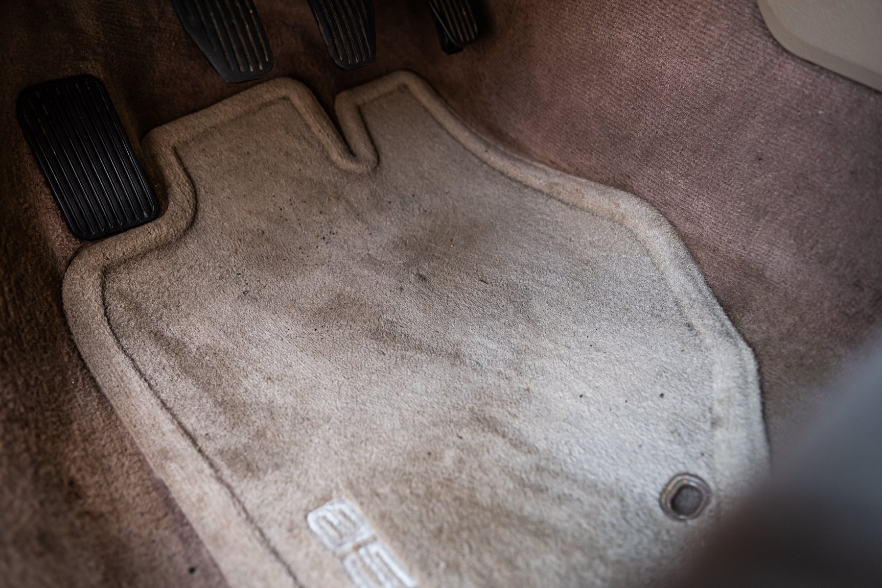 Interior image of 1996 Volvo 850 R