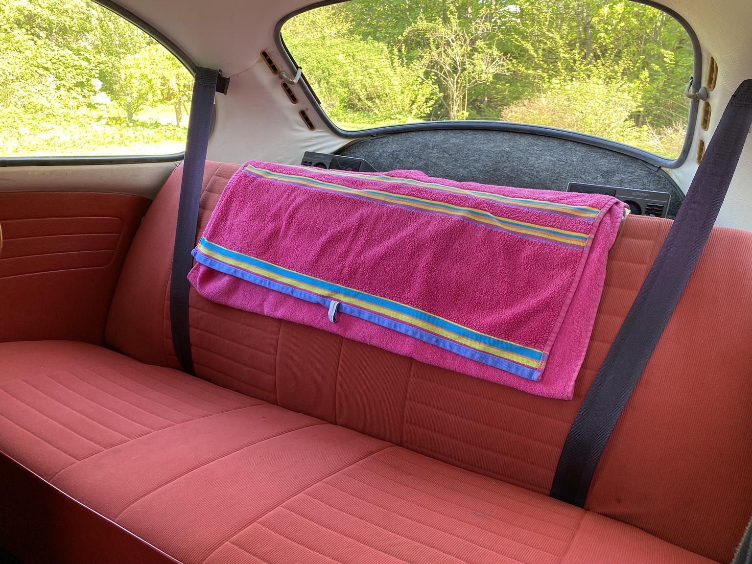 Innenraumfoto von 1974 Volkswagen Beetle 1303 S (18)