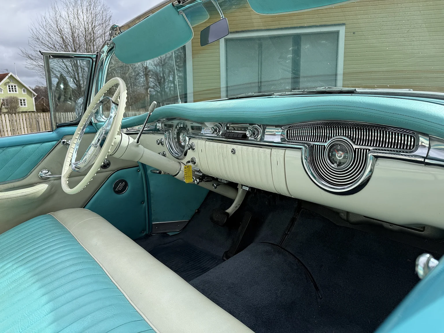 Innenraumfoto von 1955 Oldsmobile Super 88 (18)