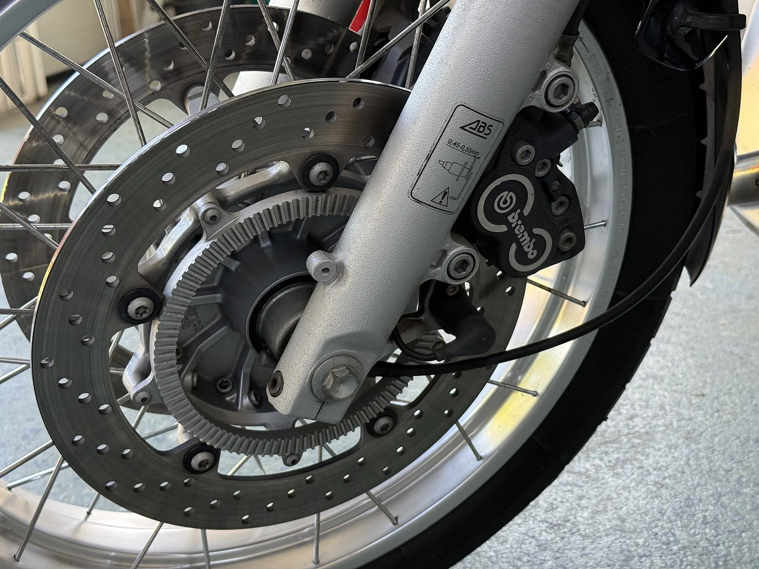 Exteriörbild på 1999 BMW Motorrad R 1100 R (33)