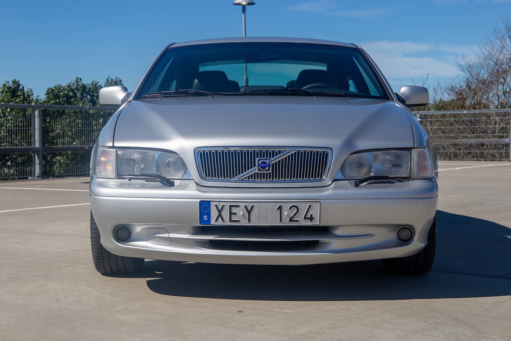 Exteriörbild på 1999 Volvo C70 2.5 T Manuell