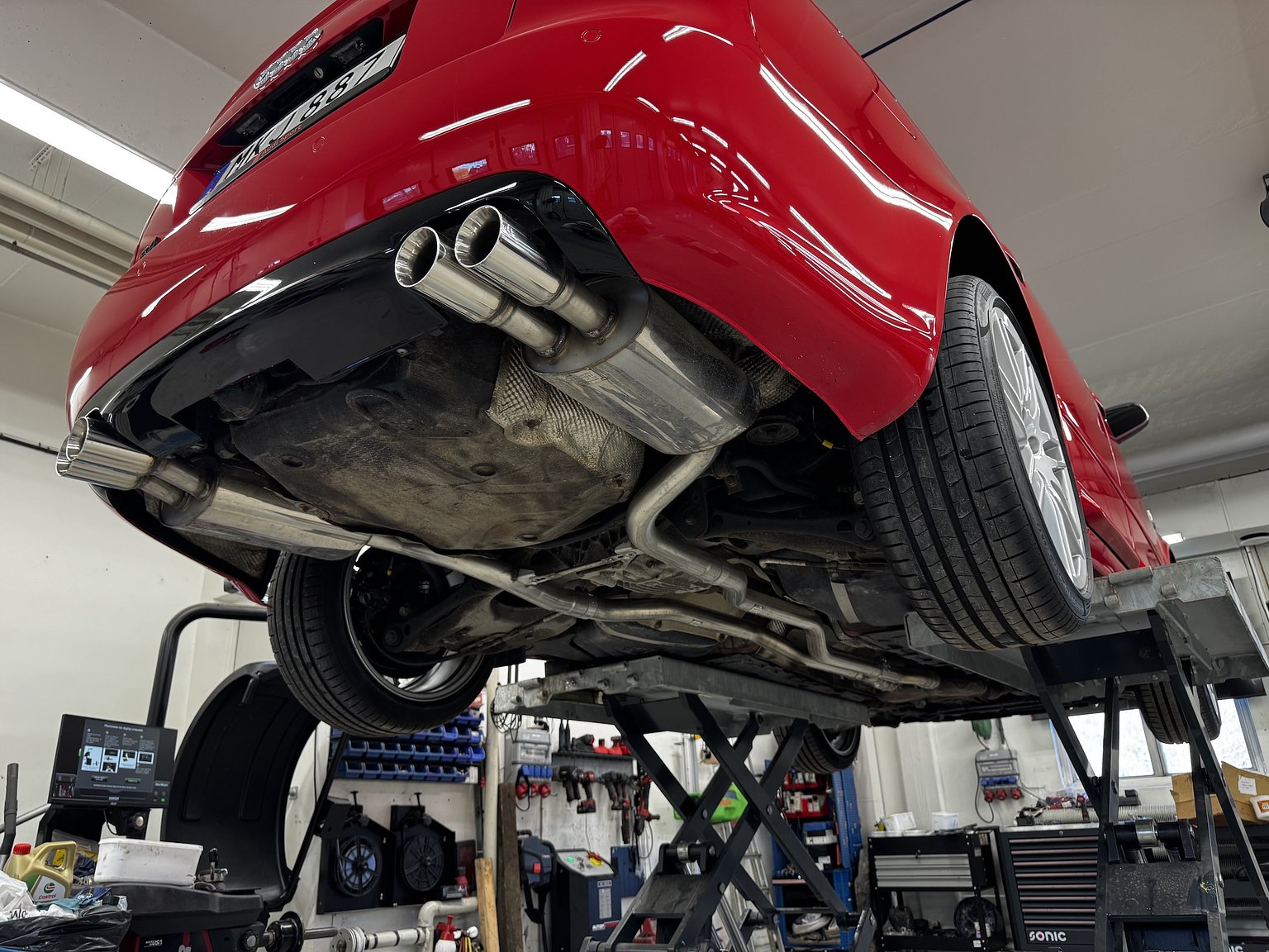Image of 2007 Audi  S4 quattro 4.2 V8 manuell mechanics