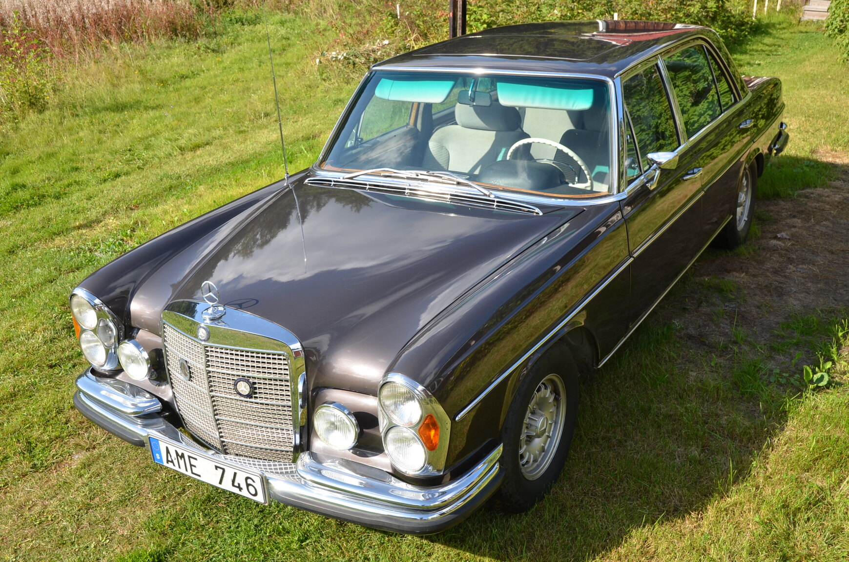 Exterior image of 1968 Mercedes-Benz W109 300 SEL 6.3