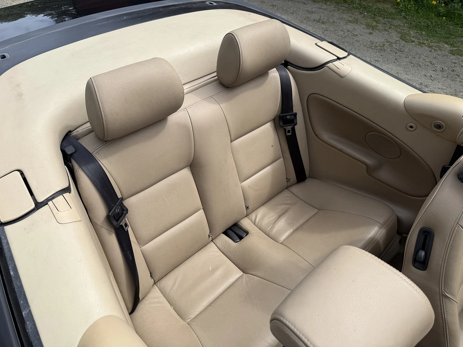 Interior image of 2002 Saab 9-3 2.0T SE Convertible – NO RESERVE (5)