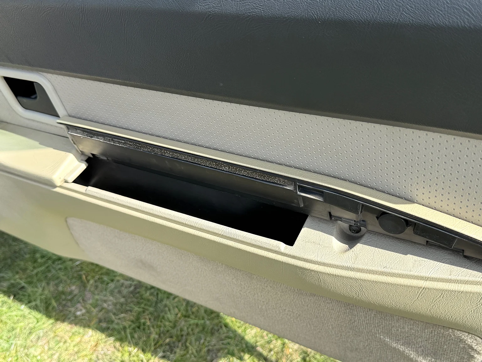 Interior image of 1985 BMW 635 CSiA (E24) (59)