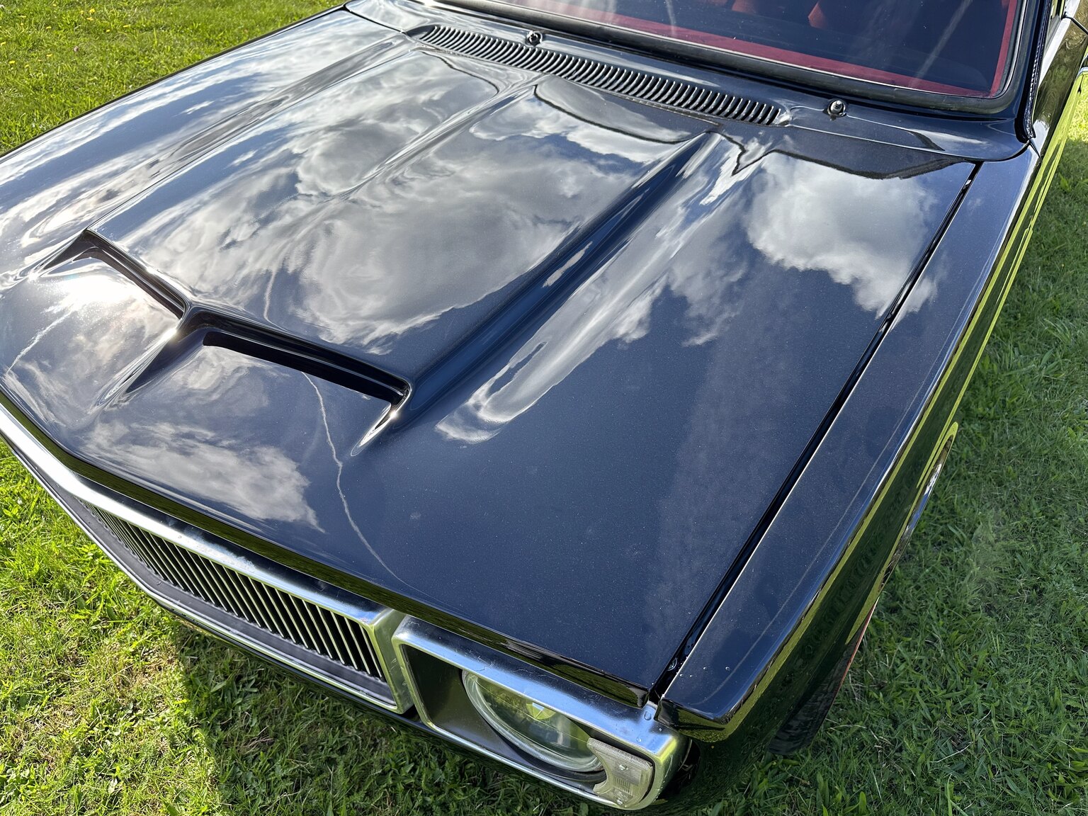 Aussenfoto 1969 Volvo 144 custom