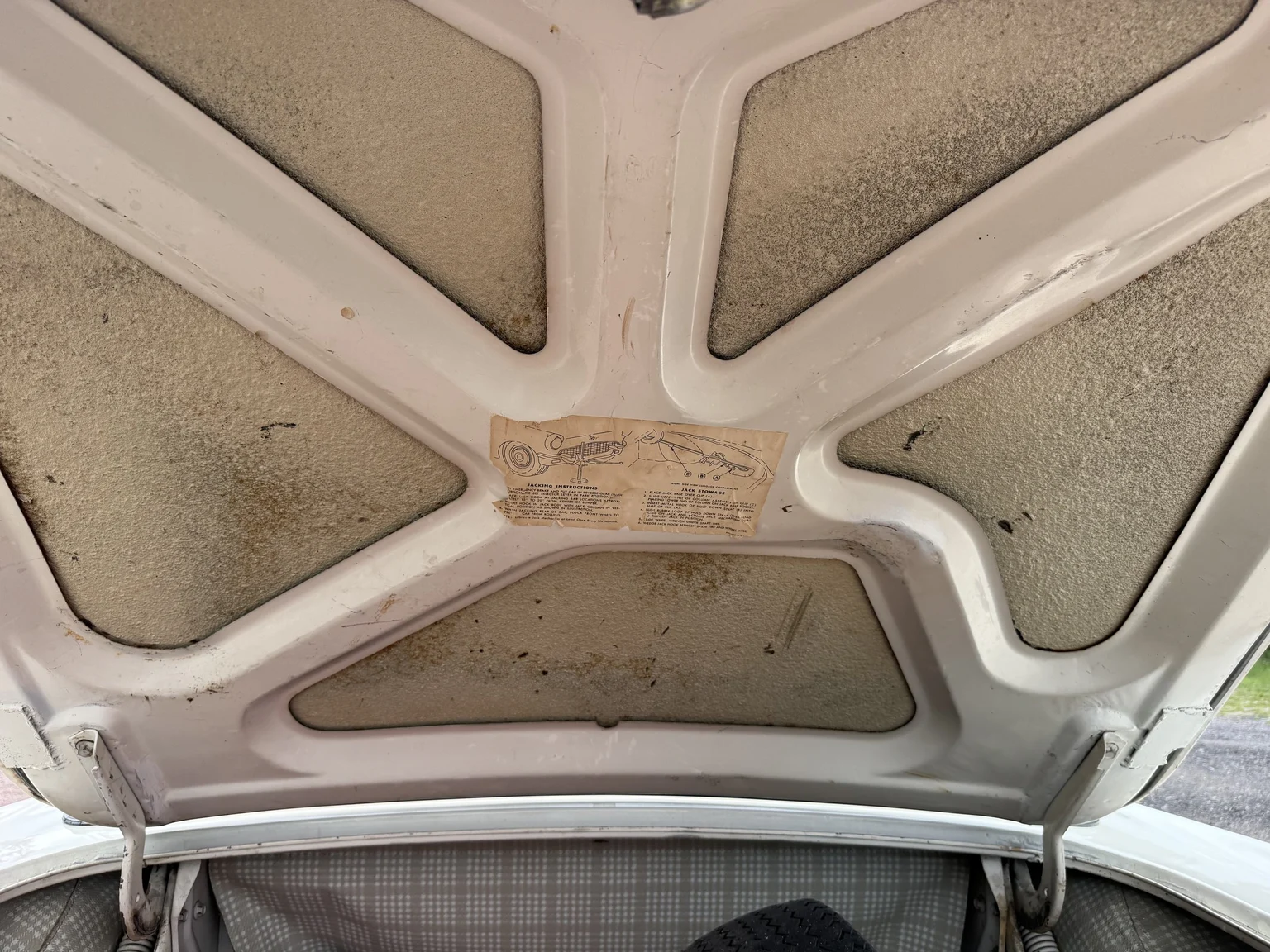 Interiörbild 1957 Ford Thunderbird (43)