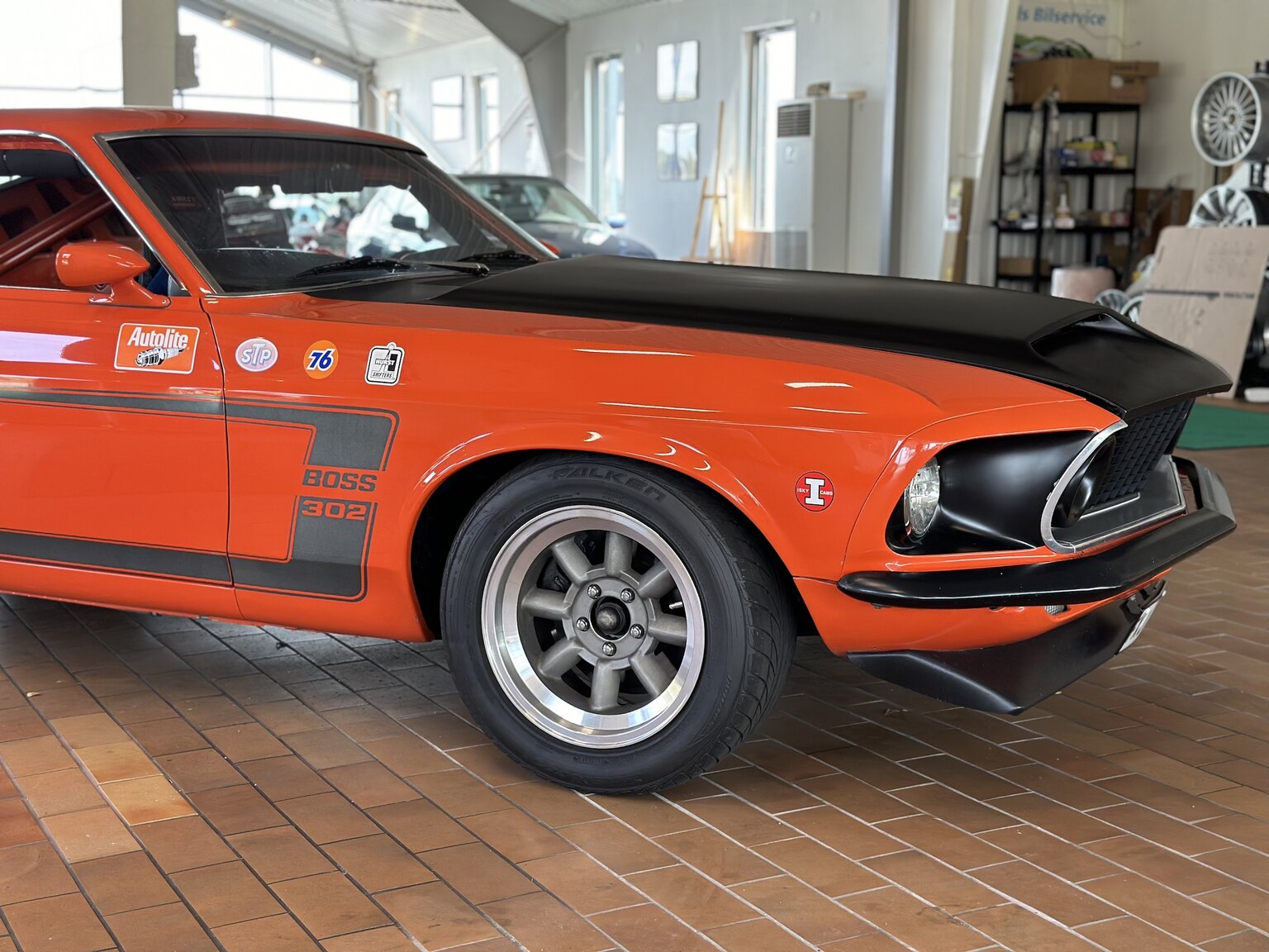 Exteriörbild på 1969 Ford Mustang Fastback Boss Race Car