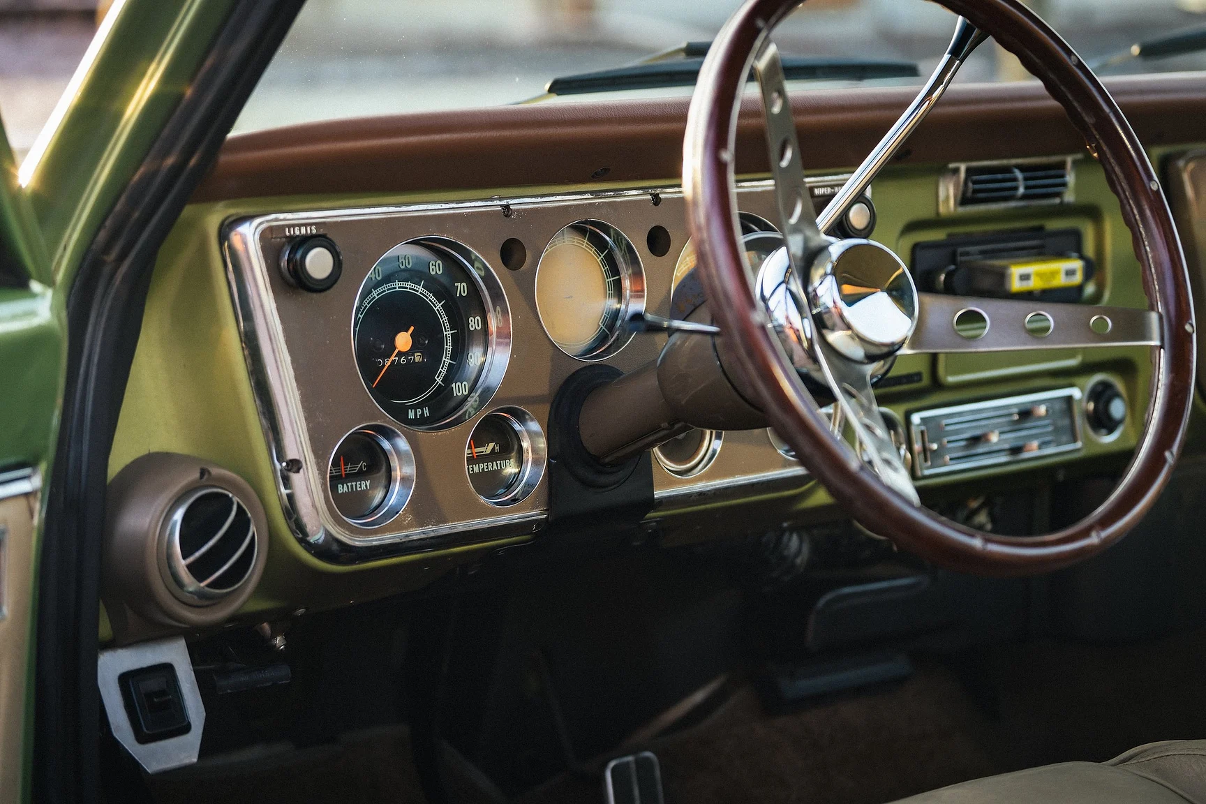 Interiörbild 1970 GMC 1500 Custom Sierra Grande – NO RESERVE (1)