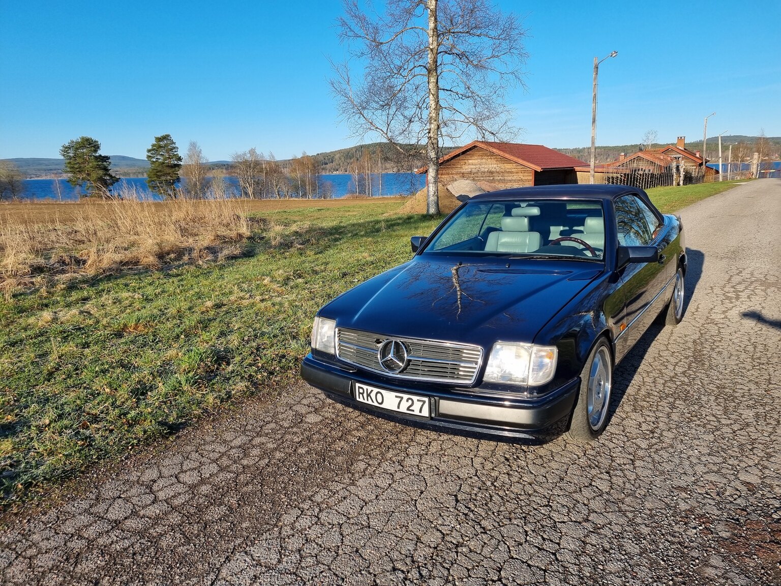 Exteriörbild på 1993 Mercedes-Benz 300 CE Cabriolet