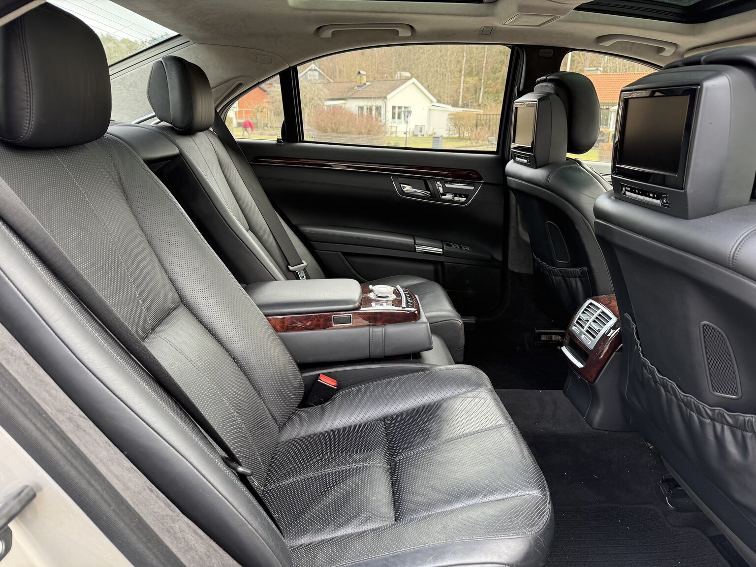 Interiörbild 2007 Mercedes-Benz S 500 L 4Matic 7G-Tronic