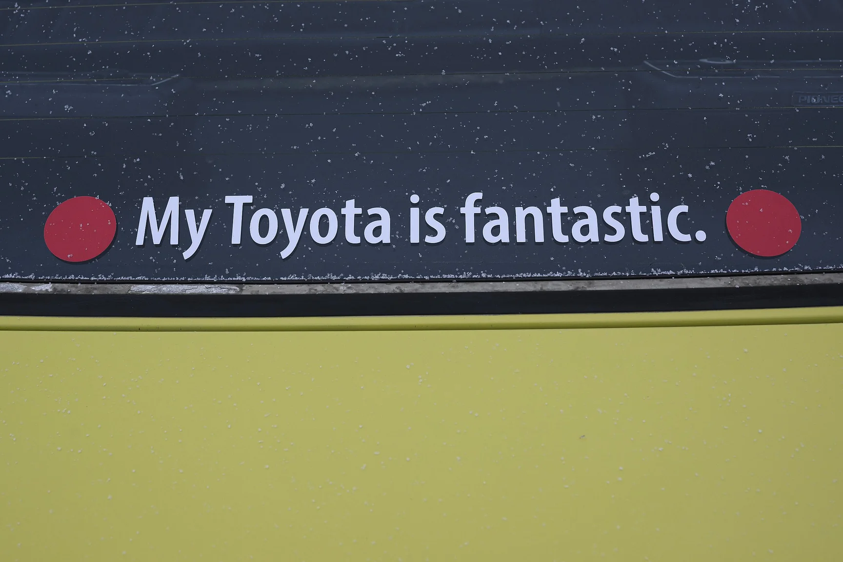 Exteriörbild på 1975 Toyota Corolla KE30 (44)