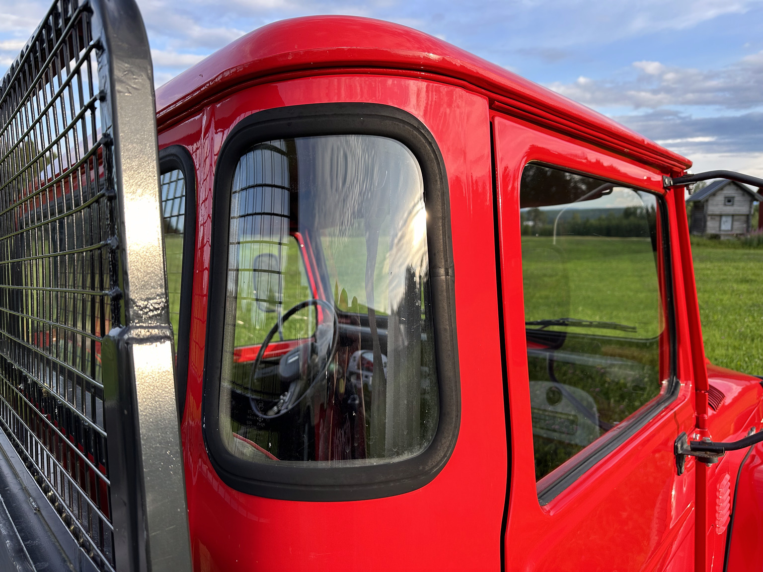 Exterior image of 1982 Toyota Landcruiser Utility (49)
