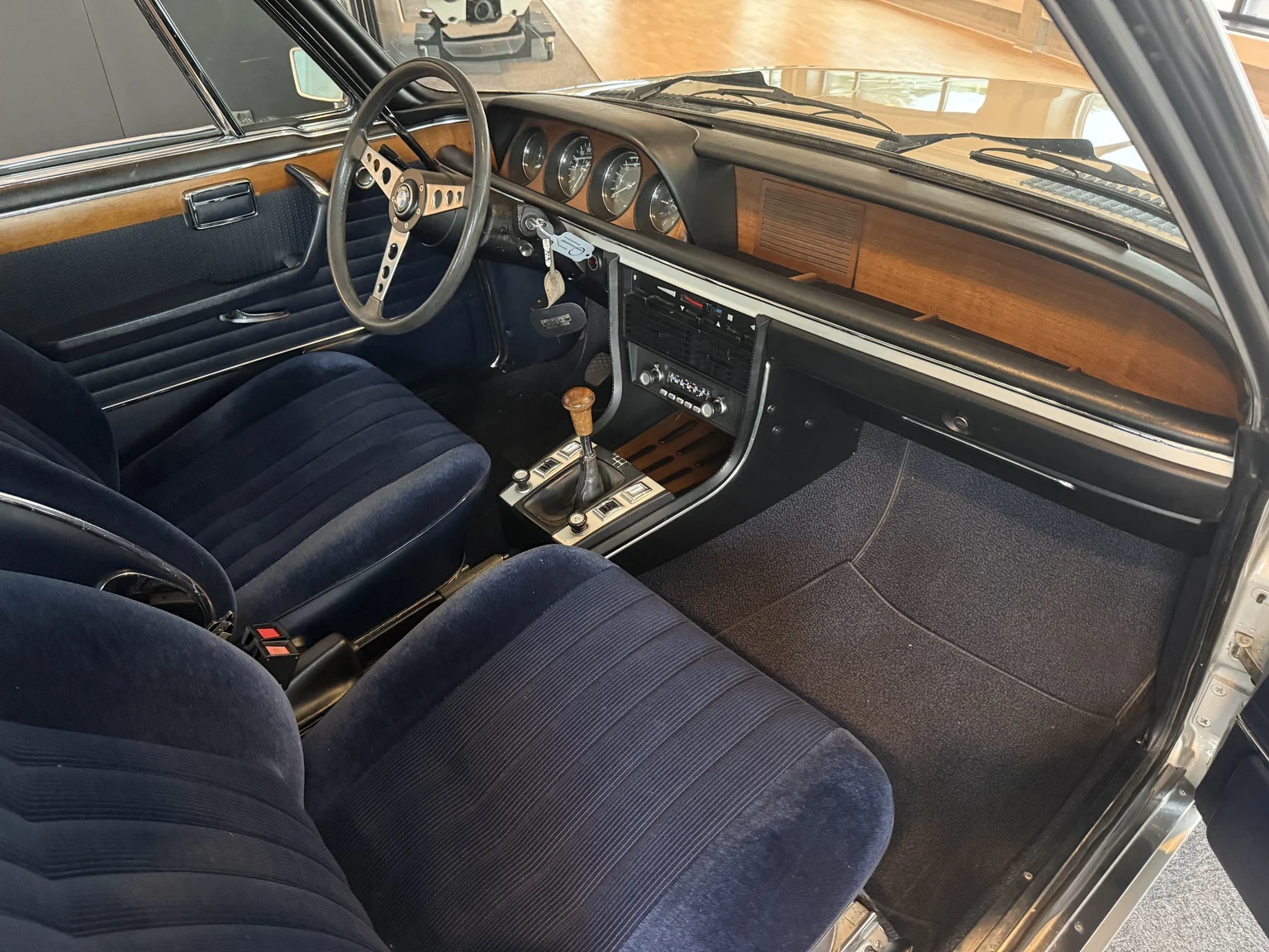 Interiörbild 1972 BMW E9 3.0 CSI (23)