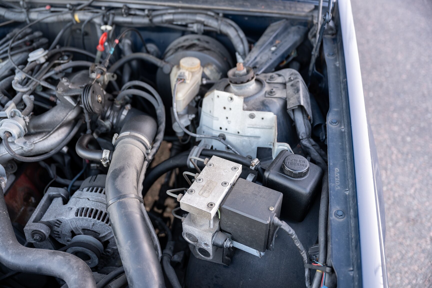Image of 1998 Volvo 940 Turbo mechanics