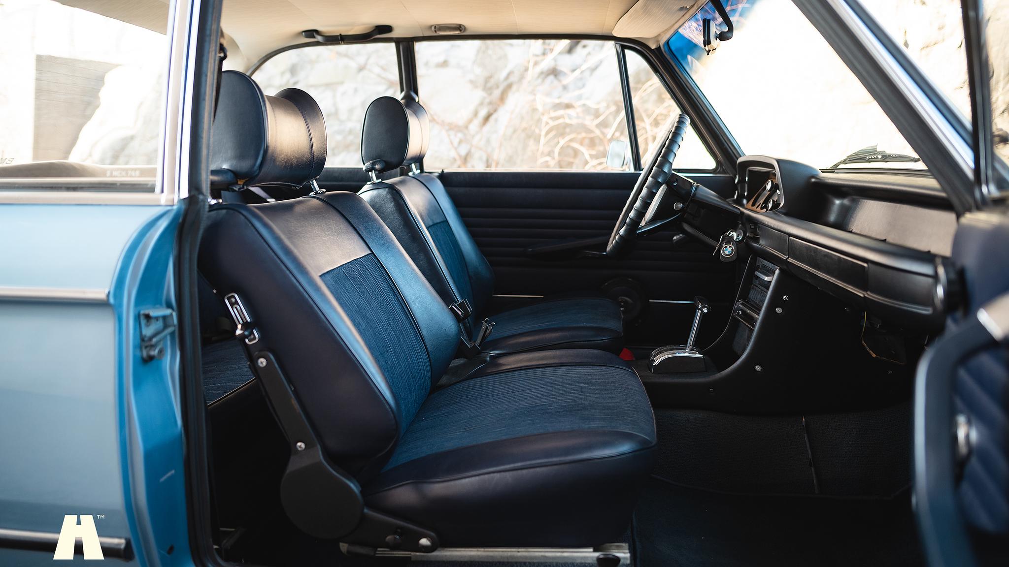 Innenraumfoto von 1974 BMW 2002