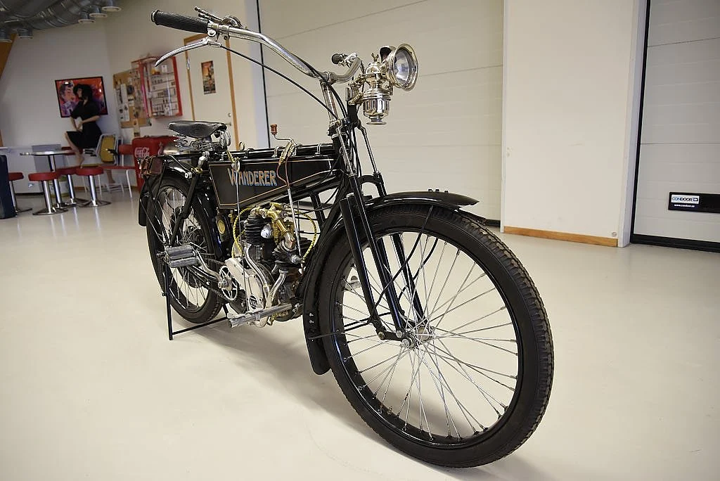 Bild von 1913 Wanderer 3PS V-Twin välrenoverad mc svensksåld från Falun (7)
