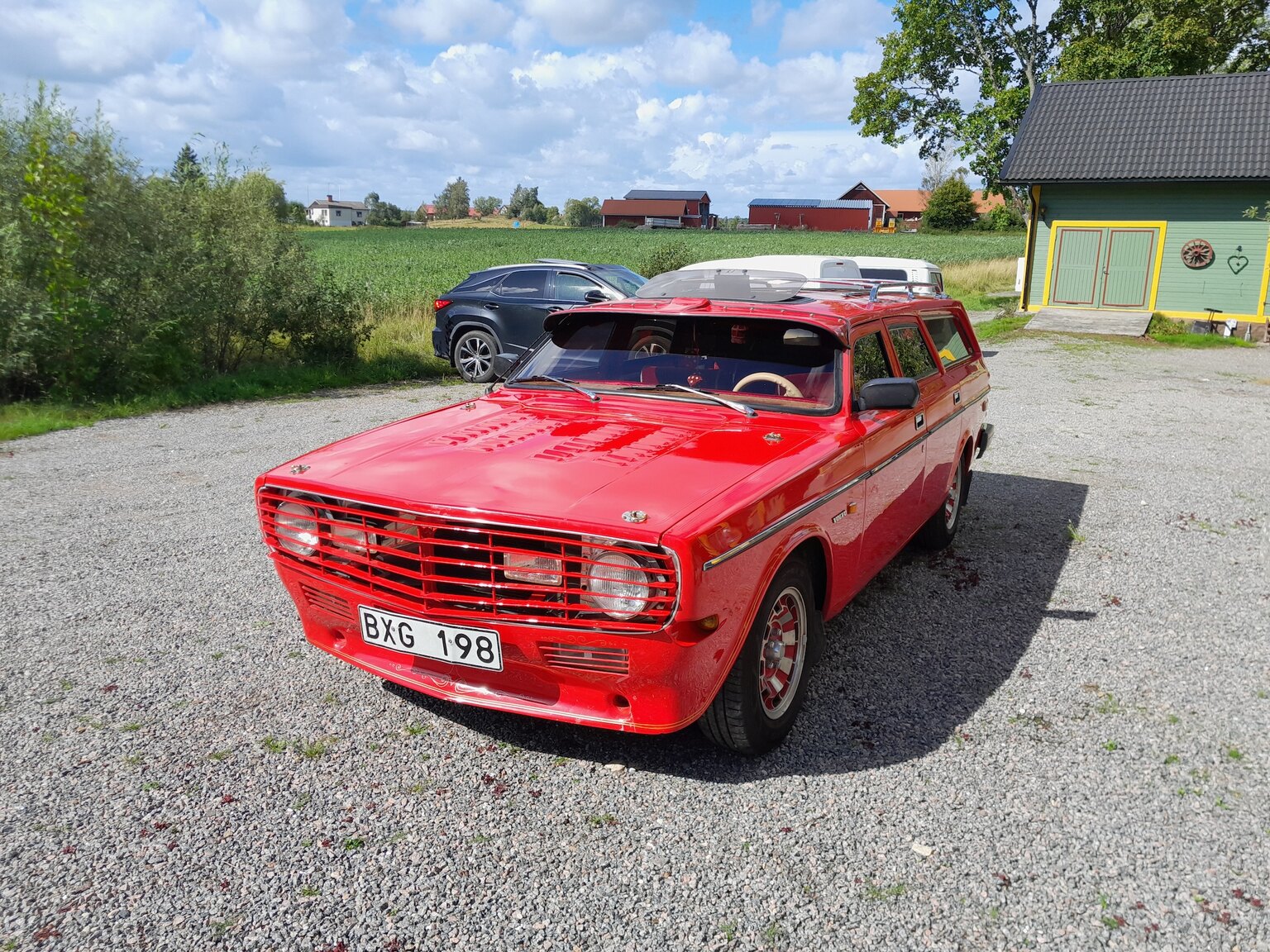 Exterior image of 1968 Volvo 145 Custom
