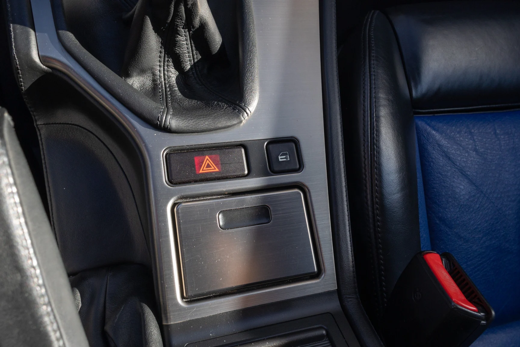 Interior image of 2002 BMW M5 E39 (35)