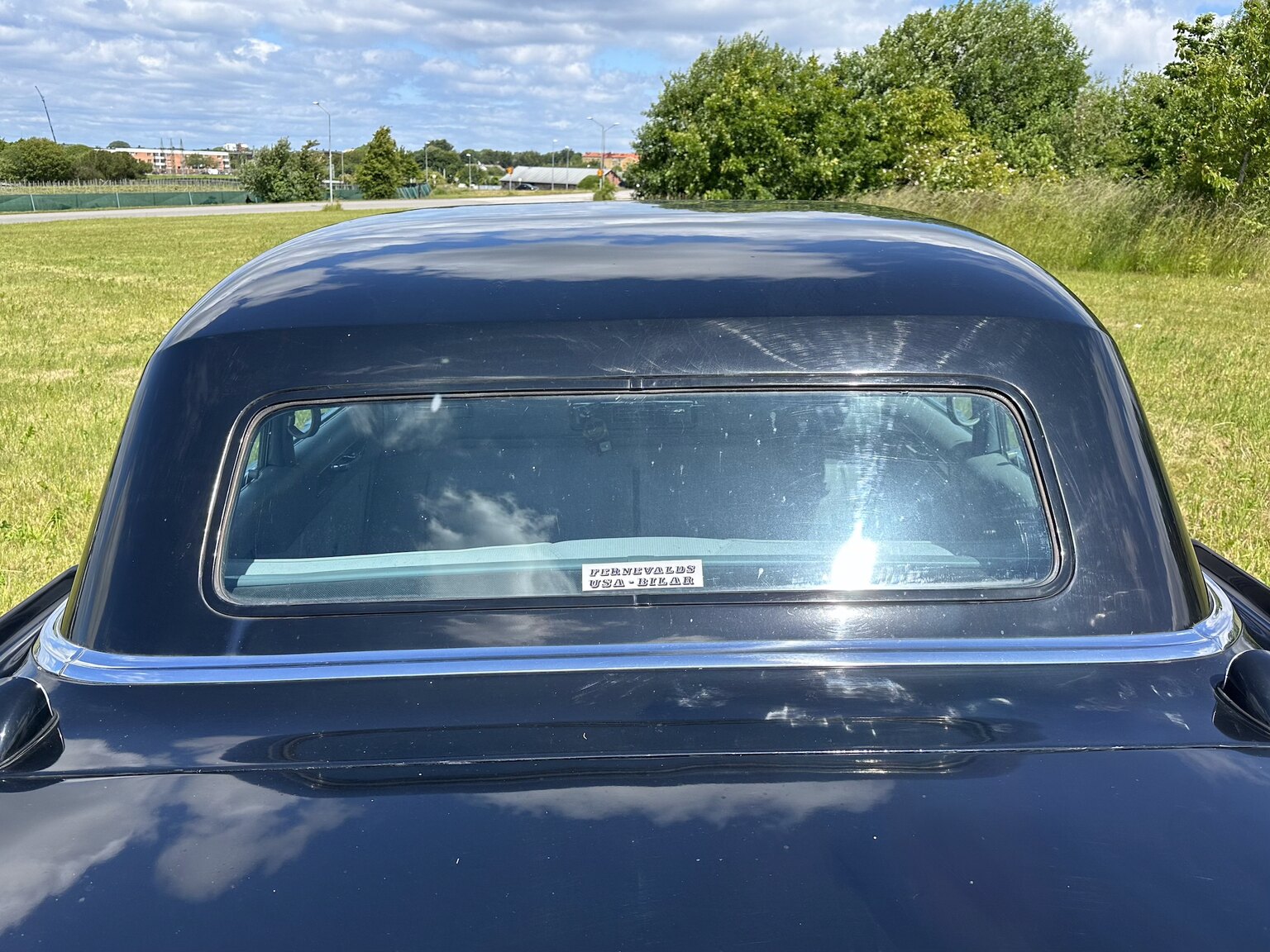 Exterior image of 1964 Cadillac Fleetwood Seventy-Five Limousine (48)