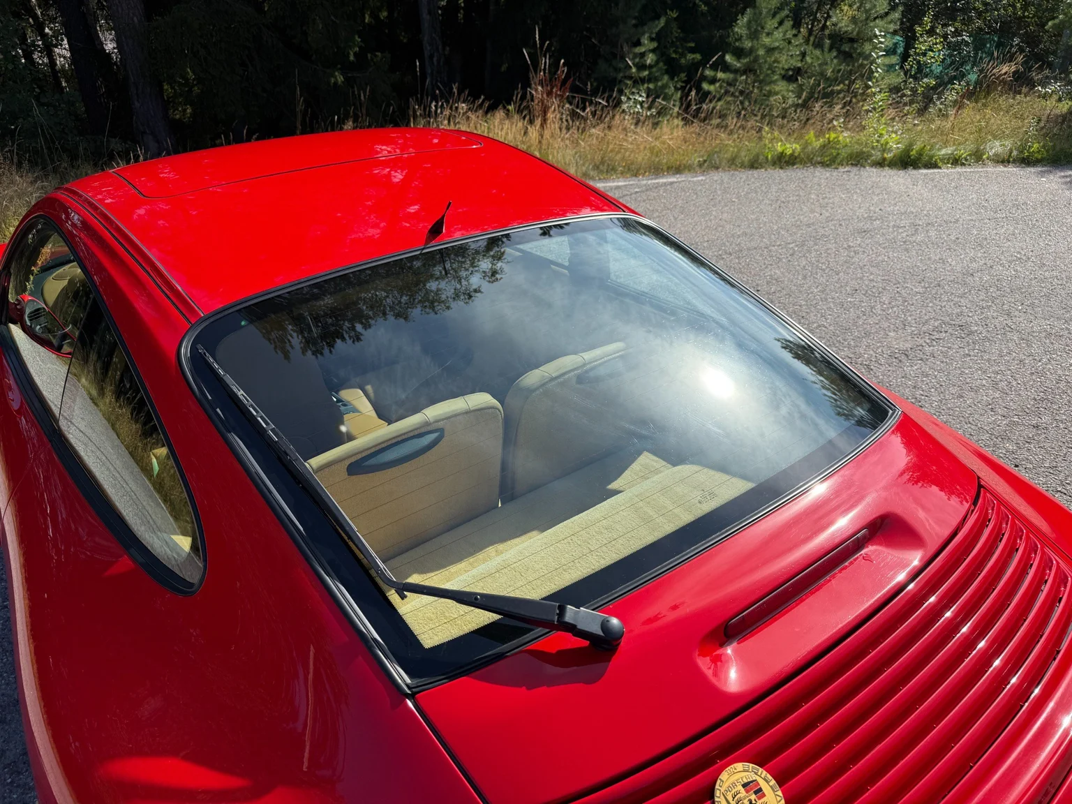 Exterior image of 1998 Porsche 911 Carrera (22)